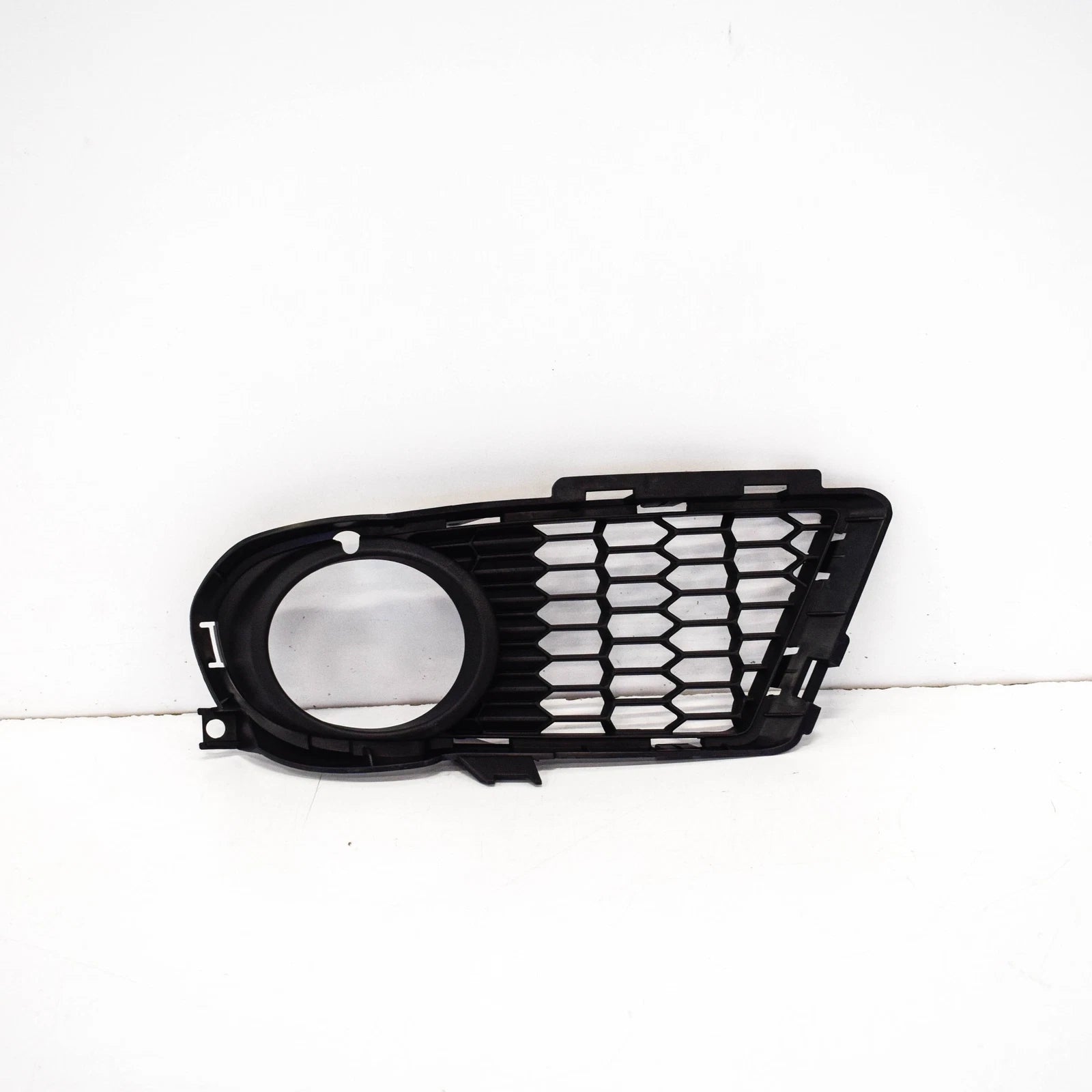 NEW BMW 3 E92 M-SPORT FRONT BUMPER LEFT SIDE FOG LIGHT GRILL 51118038935