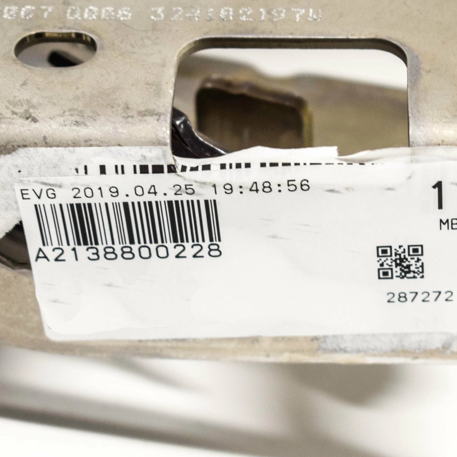 NEW MERCEDES BENZ E W213 FRONT RIGHT BONNET HOOD HINGE A2138800228 ORIGINAL