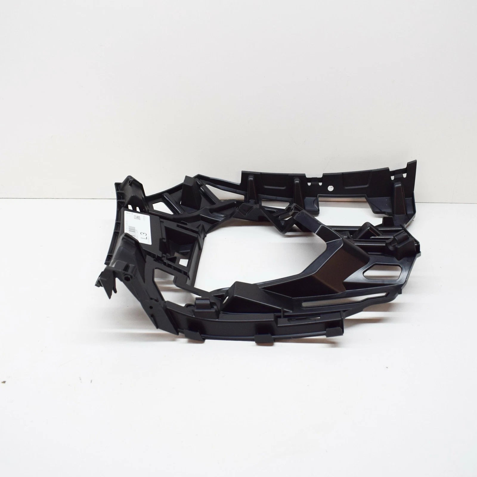 NEW VOLKSWAGEN GOLF MK7 FRONT LEFT BUMPER BRACKET 5G0807723P 2015