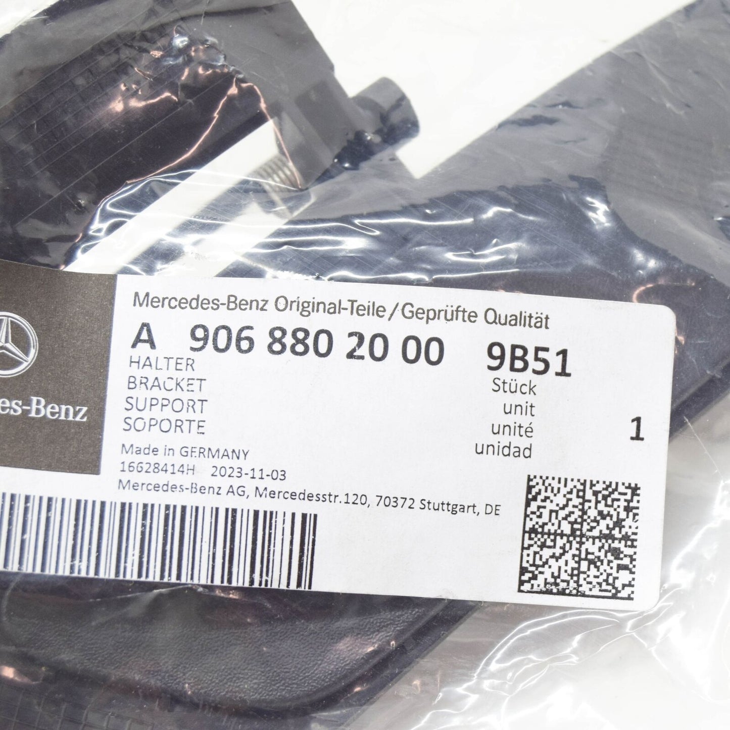 NEW MB SPRINTER 906 FRONT RIGHT HEADLIGHT WASHER COVER A90688020009B51 ORIGINAL