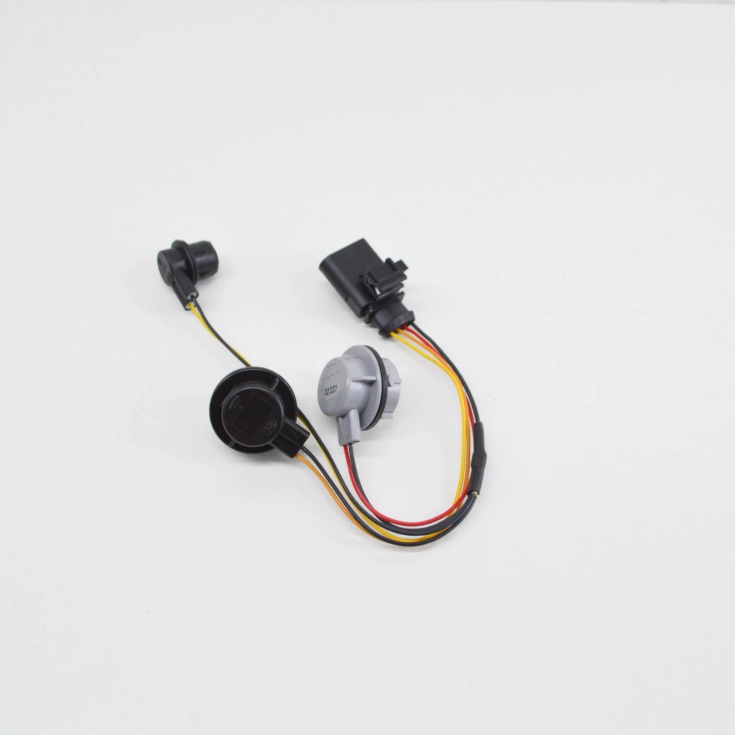 NEW AUDI A5 8T3 REAR OUTER LAMP BULB CARRIER WITH CABLES 8T0945221 ORIGINAL