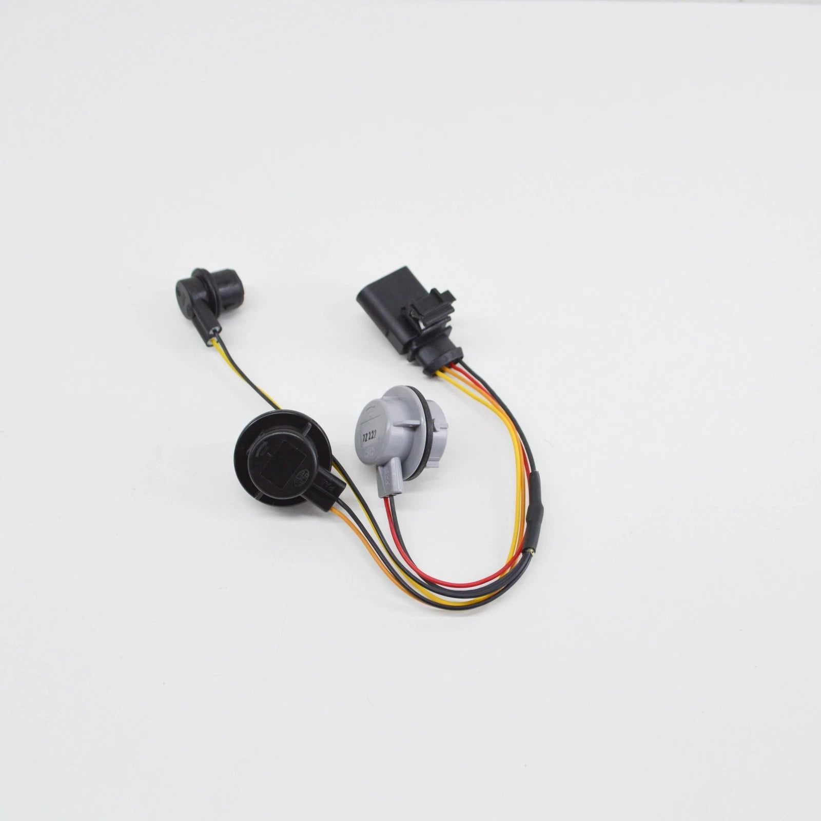 NEW AUDI A5 8T3 REAR OUTER LAMP BULB CARRIER WITH CABLES 8T0945221 ORIGINAL