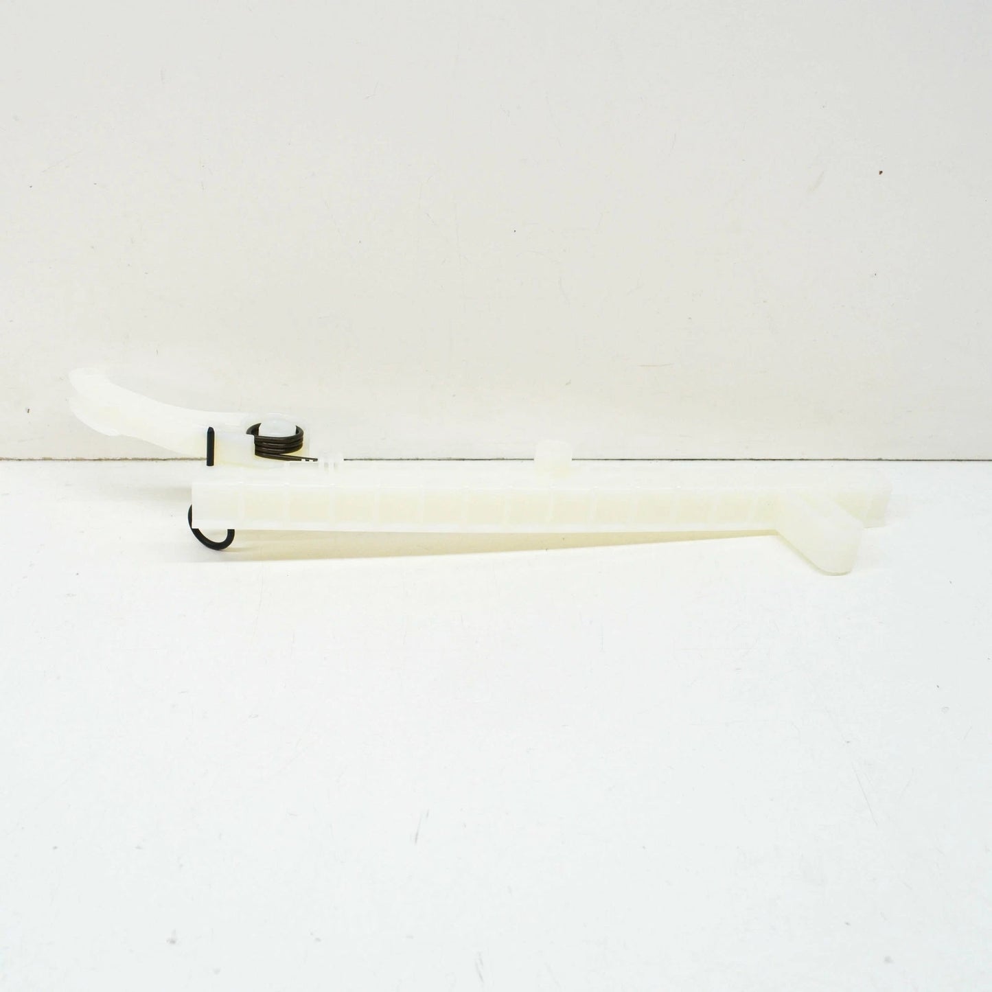 NEW MB C W204 TIMING CHAIN DAMPER AT CYLINDER HEAD A2700501100 ORIGINAL