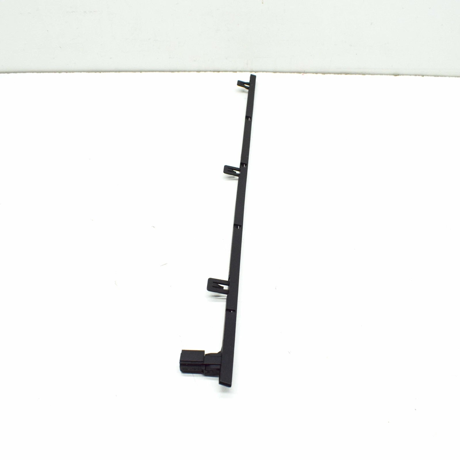 NEW AUDI Q7 4L REAR LEFT DOOR HANDLE LIGHT BAR 4L0919177