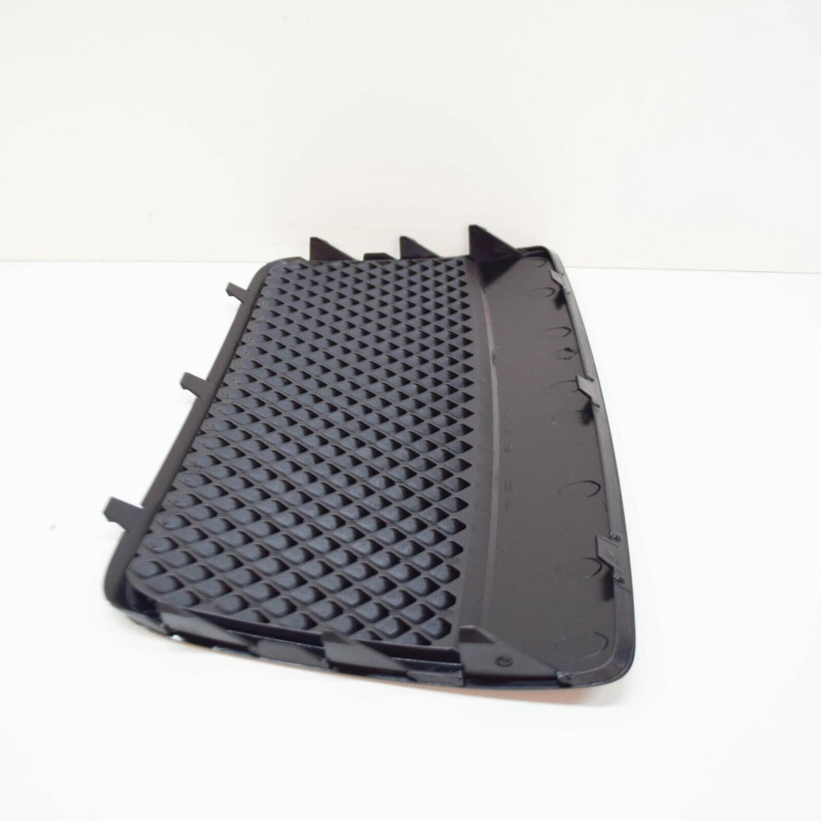 NEW AUDI R8 42 REAR VALANCE GRILLE CENTER 420807925A GENUINE