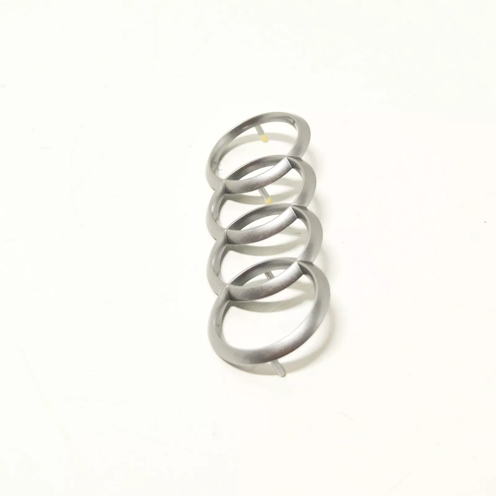 NEW AUDI Q5 8R ENGINE COVER RING EMBLEM 4H0103940B