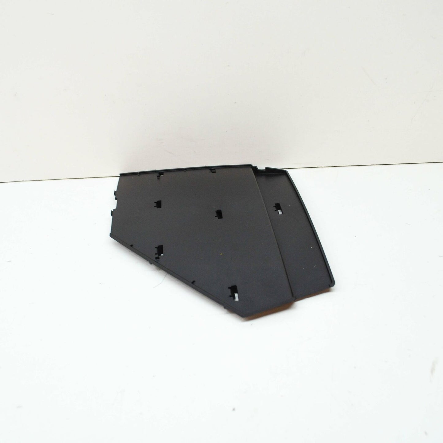 NEW AUDI Q2 GA FRONT BUMPER LEFT GRILLE END CAP TRIM 81A8071519B9 ORIGINAL