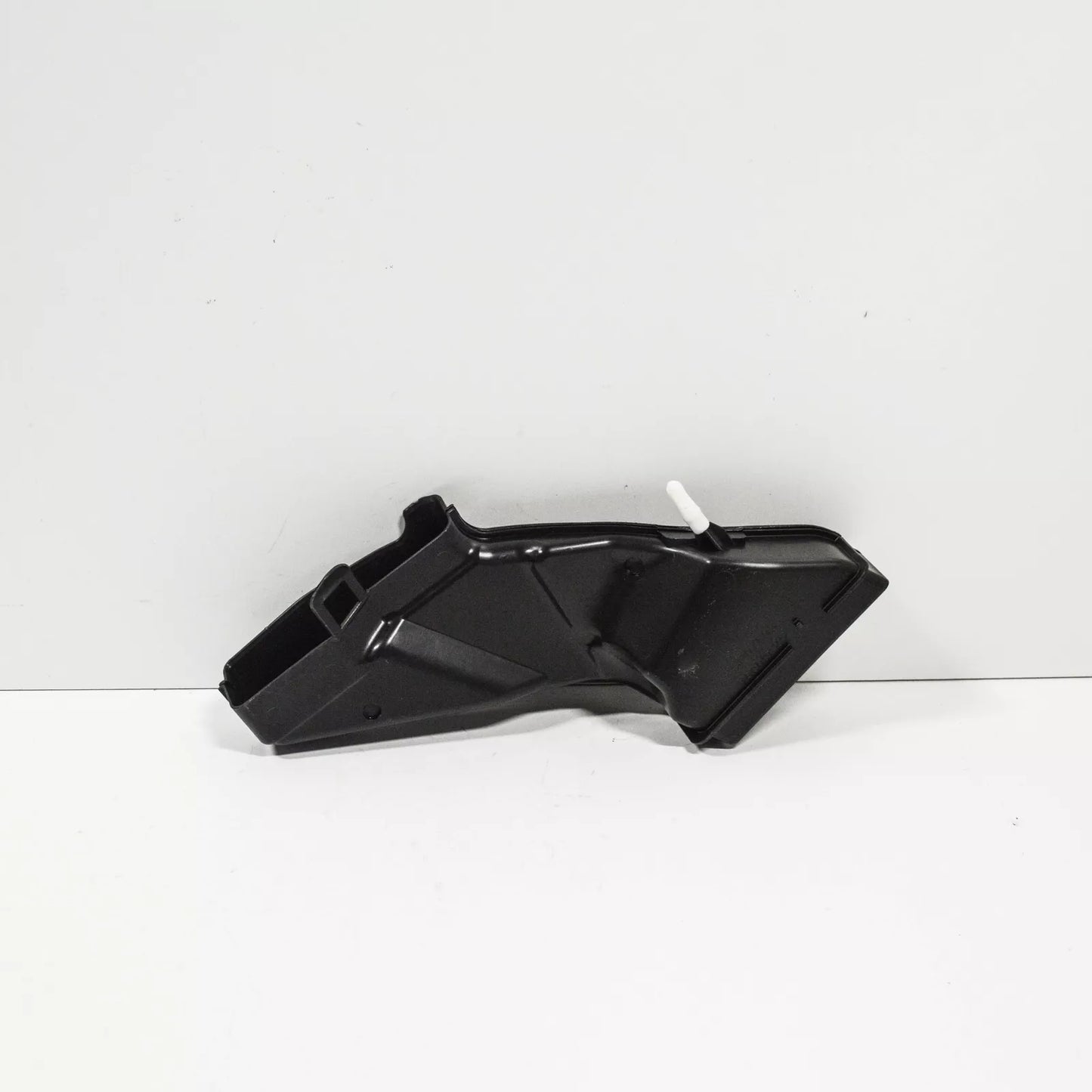 NEW BMW 5 G30 UPPER RIGHT WATER DRAIN CHANNEL 51317388733 ORIGINAL