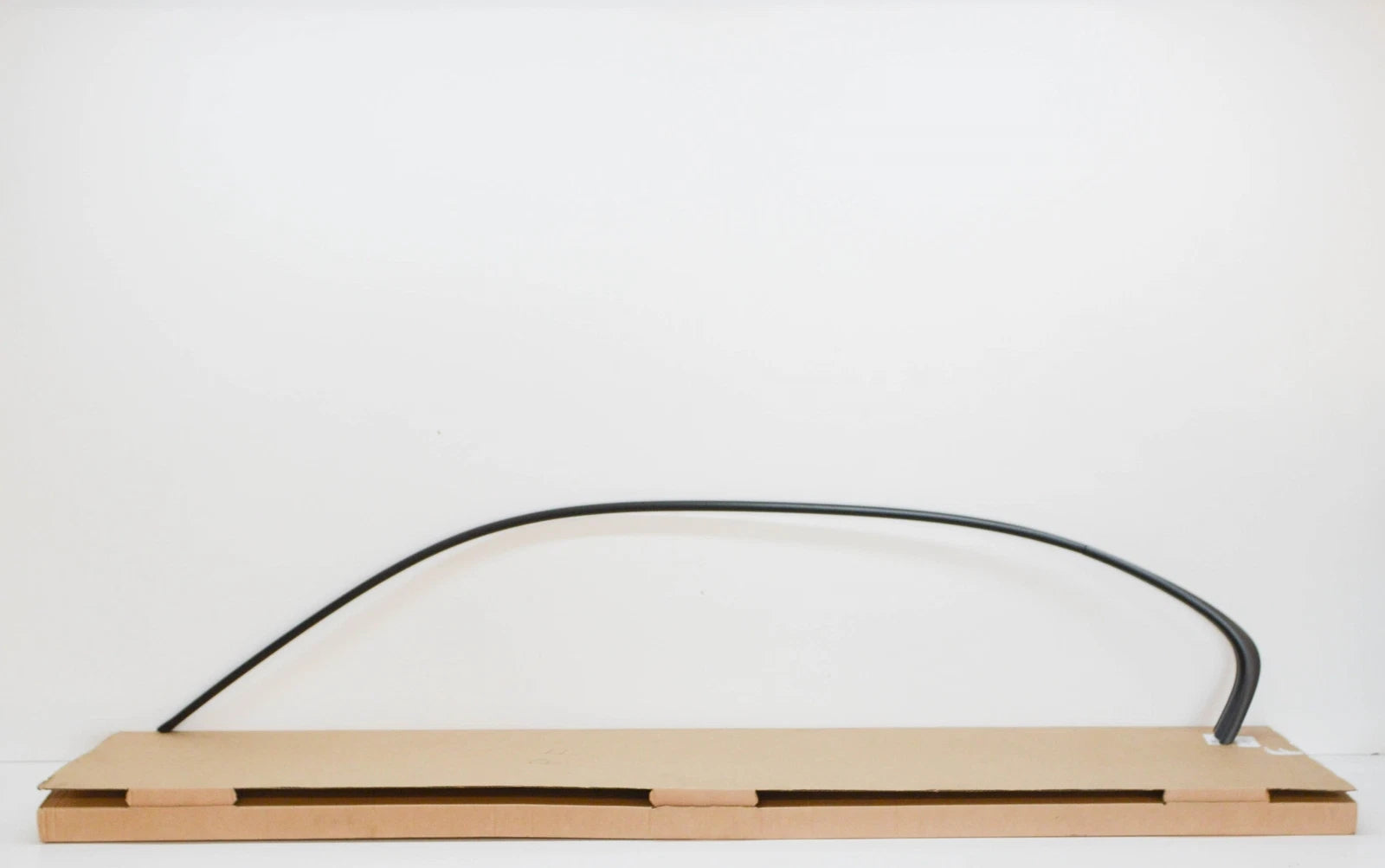 NEW BMW 3 E90 LEFT UPPER WINDOW TRIM STRIP 7117243 51137117243 ORIGINAL