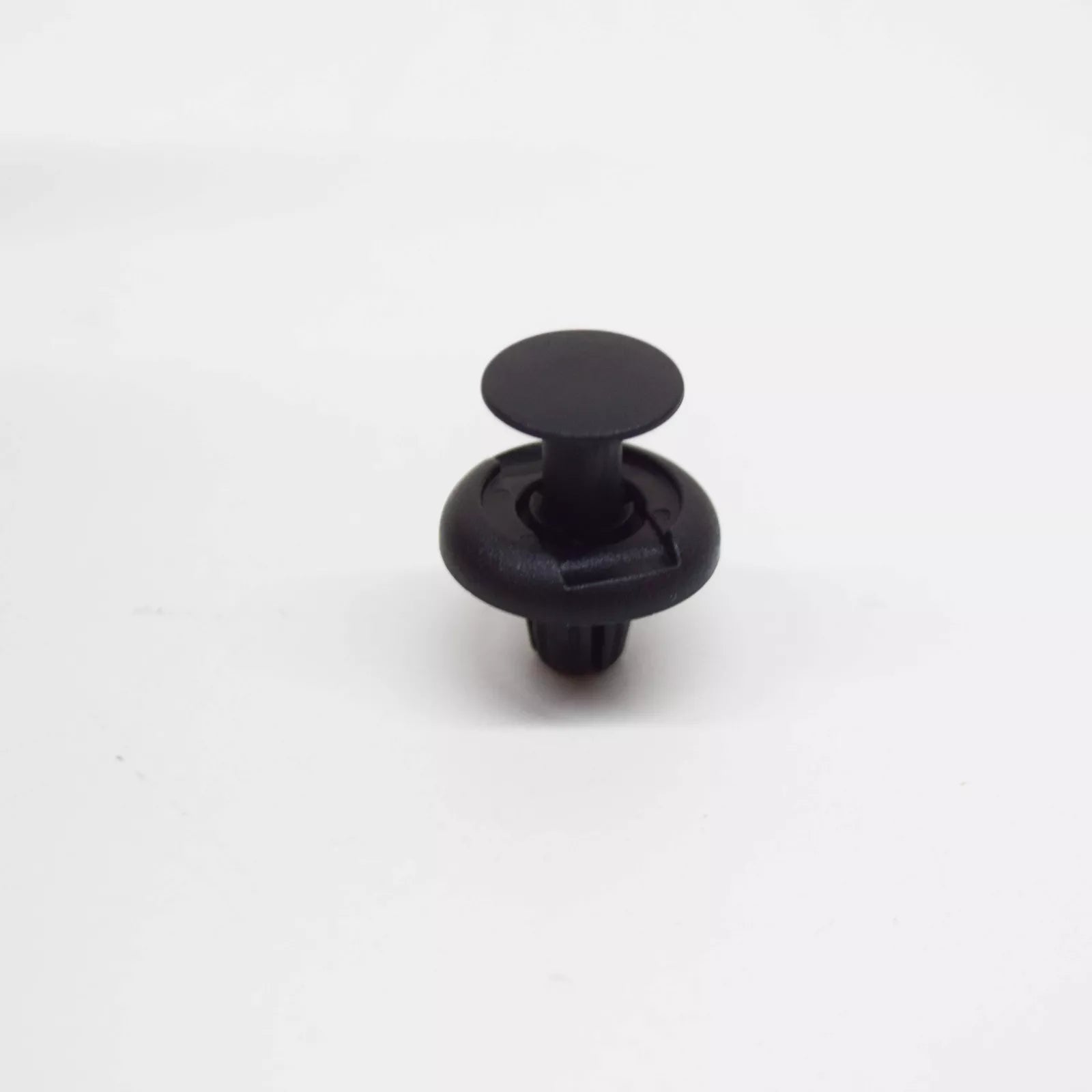 NEW MB C W204 REAR BUMPER MOUNTING BRACKET EXPANSION RIVET A0009914940 ORIGINAL