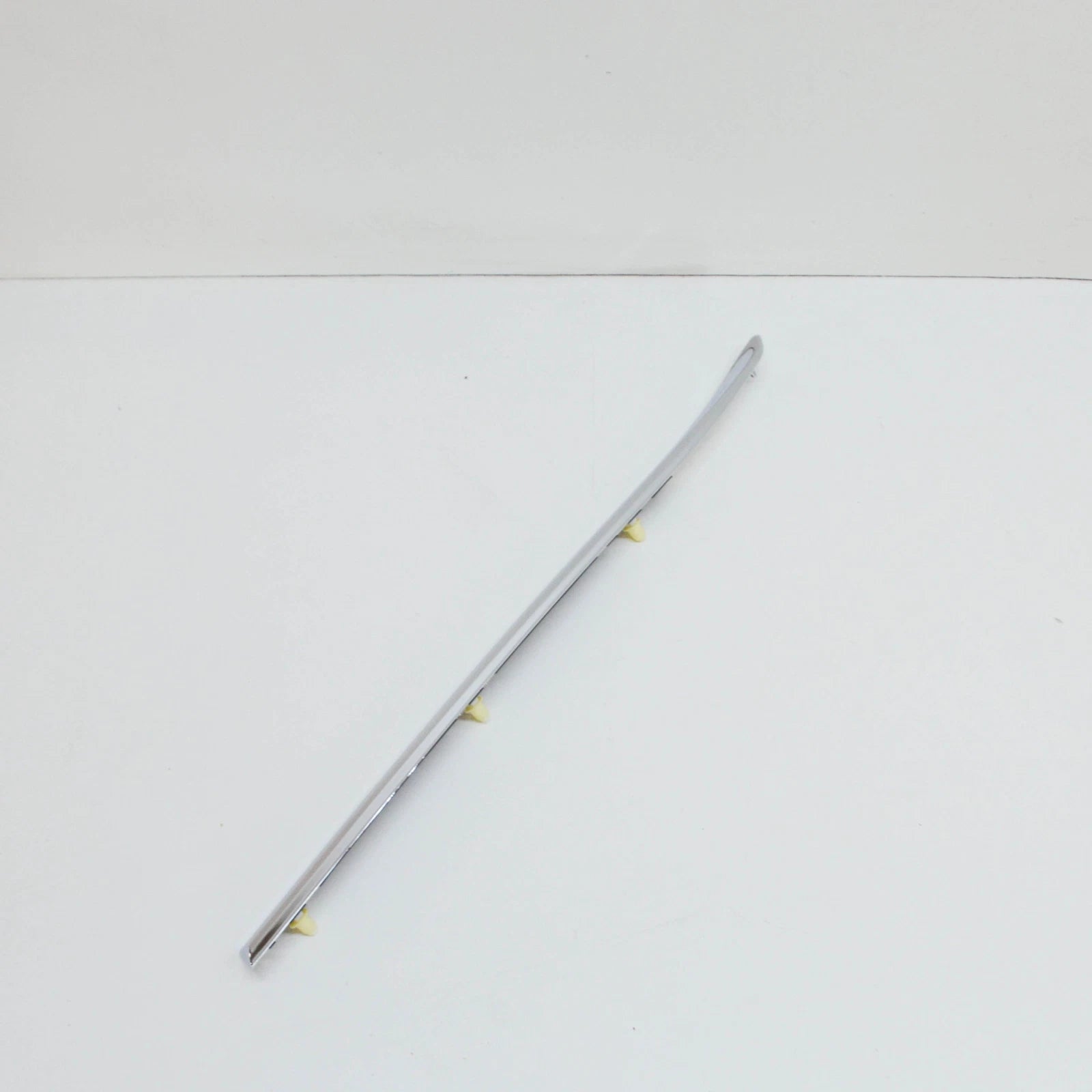 NEW BMW 3 E46 REAR LEFT MOULDING FENDER 51138238879 8238879 ORIGINAL