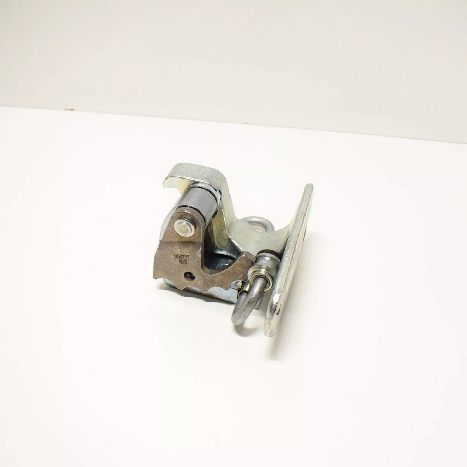 NEW VOLKSWAGEN TRANSPORTER T5 FRONT LEFT DOOR HINGE 7E0831411B