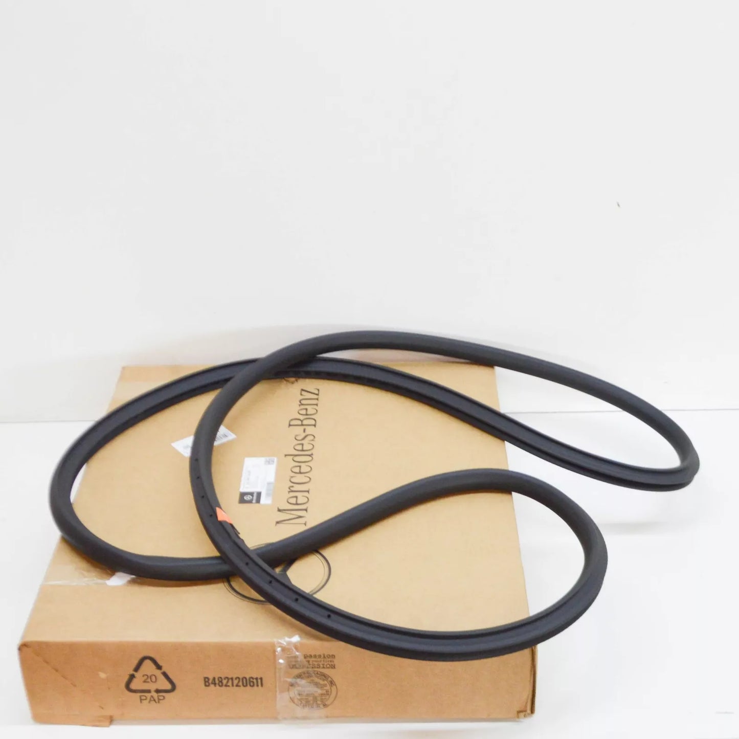 NEW MERCEDES-BENZ GLE W167 FRONT DOOR EDGE GUARD A1676971800 ORIGINAL