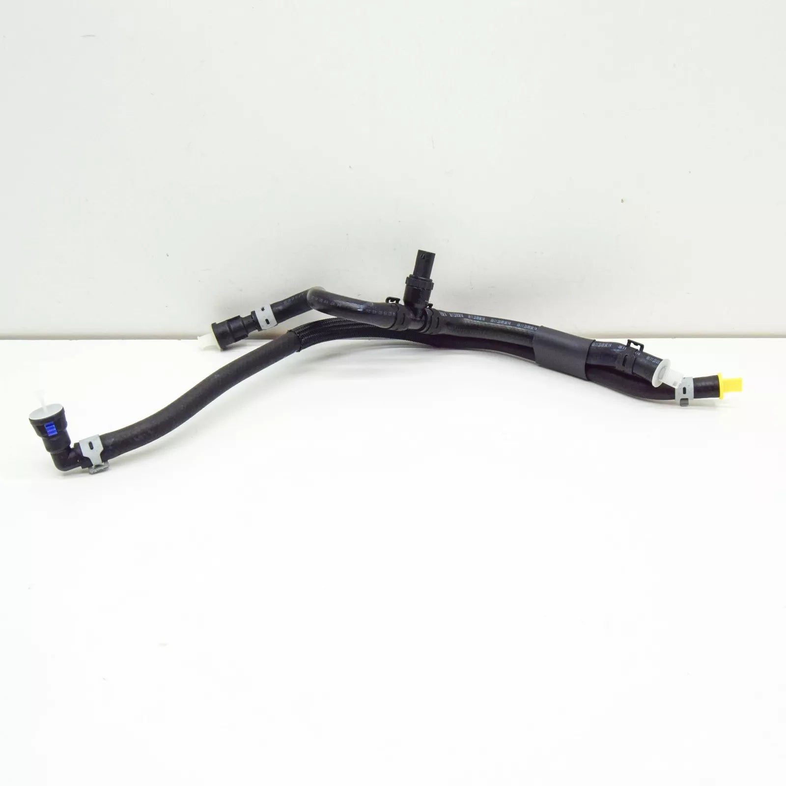 NEW AUDI A1 MK1 FUEL FILTER FUEL LINE 6R0130307H ORIGINAL