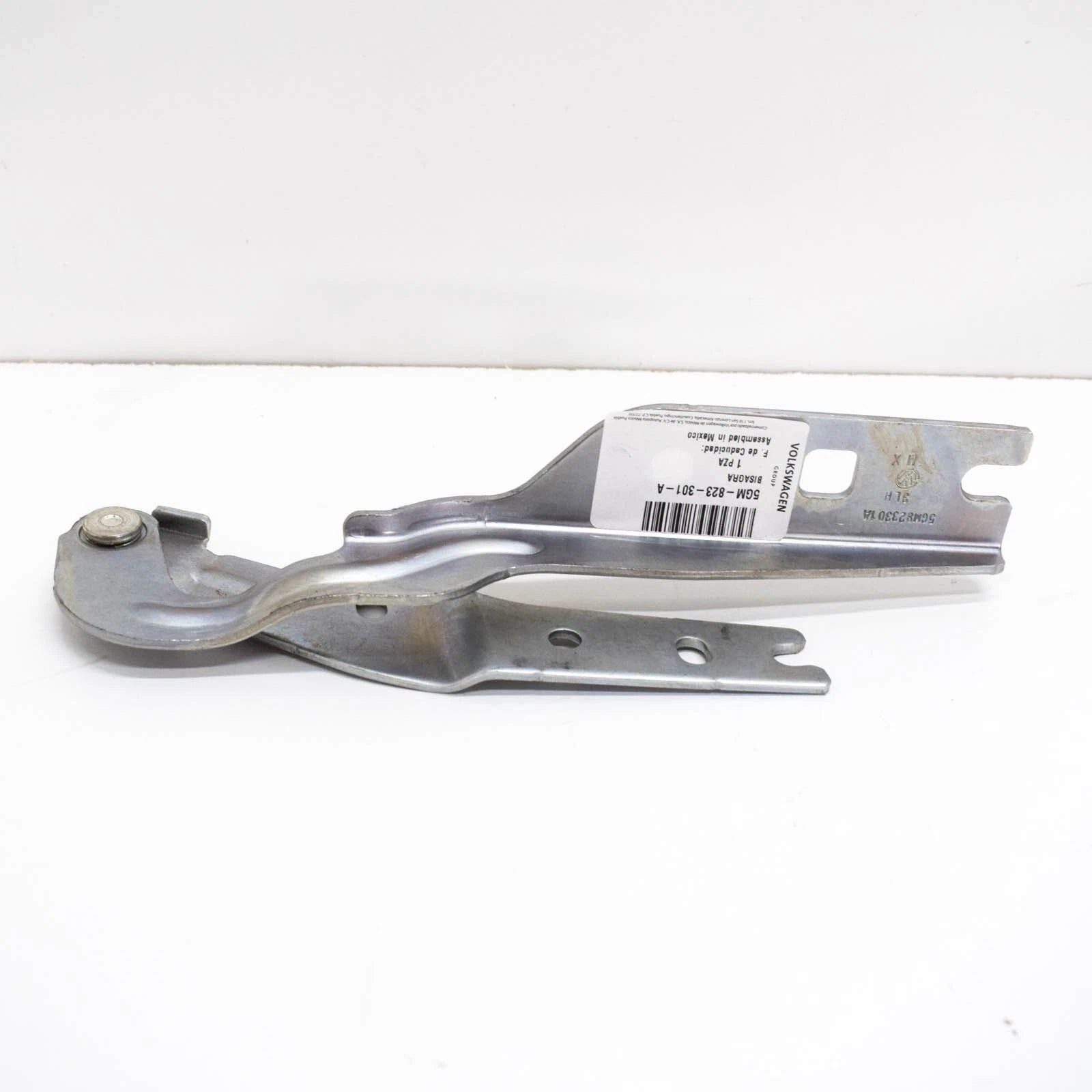 NEW VOLKSWAGEN GOLF MK7 5G FRONT RIGHT BONNET HOOD HINGE 5GM823302A ORIGINAL