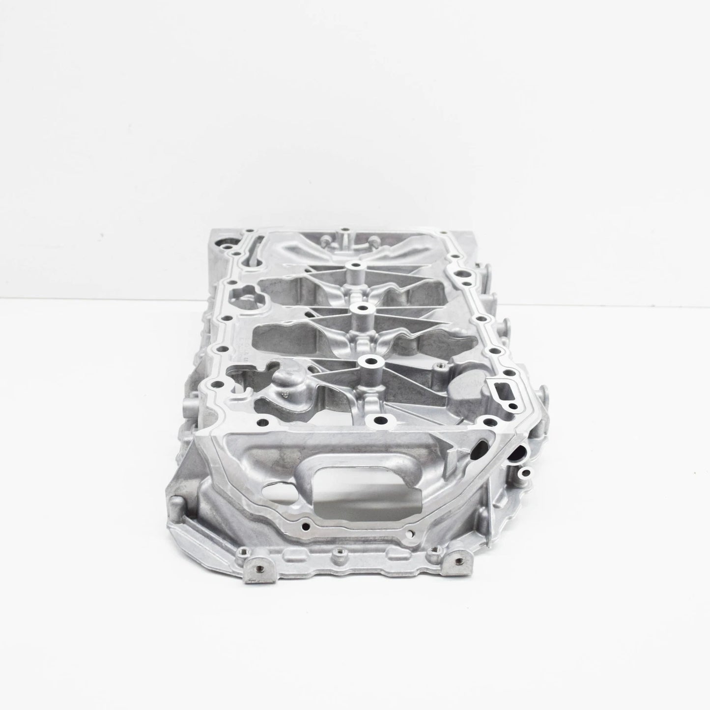 NEW VW GOLF R MK7 ENGINE UPPER OIL PAN 06K103603BL ORIGINAL