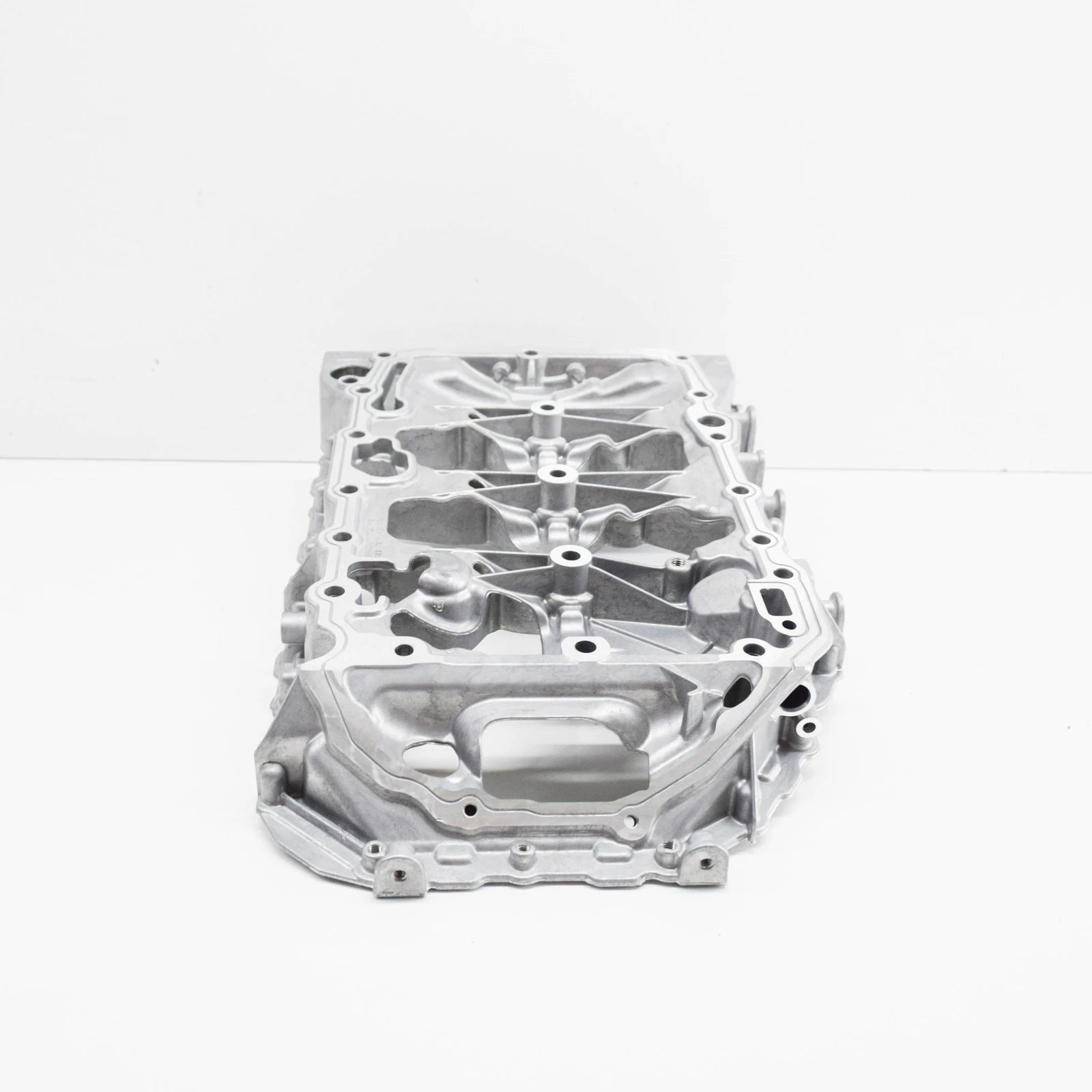 NEW VW GOLF R MK7 ENGINE UPPER OIL PAN 06K103603BL ORIGINAL