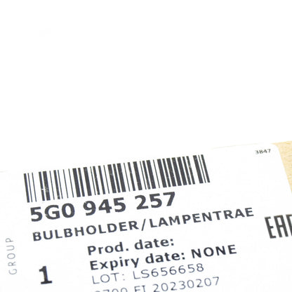 NEW VW GOLF MK7 REAR LEFT OUTER TAIL LIGHT BULB CARRIER 5G0945257 ORIGINAL