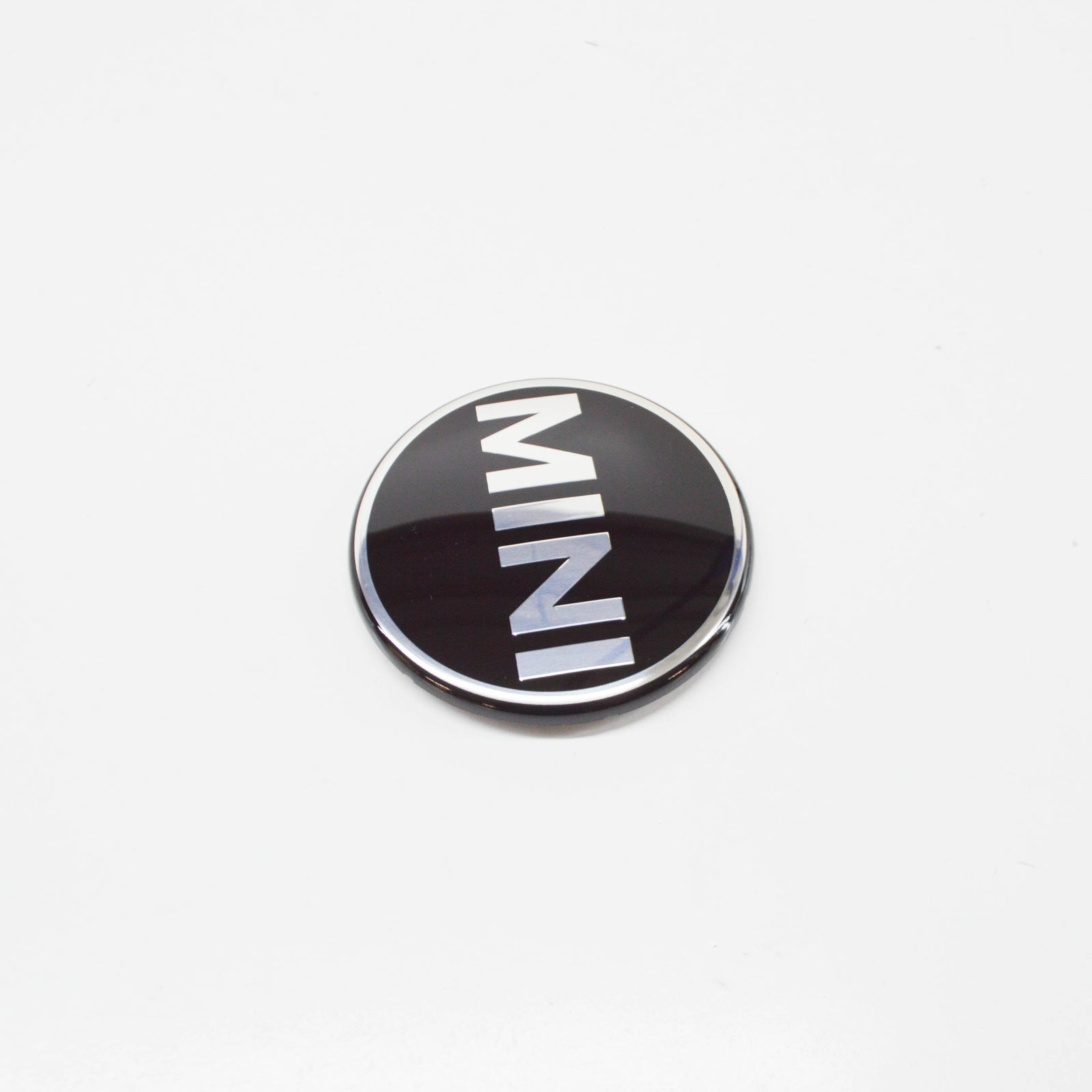 new mini countryman r60 rear trunk boot lid emblem badge 51149811724 original