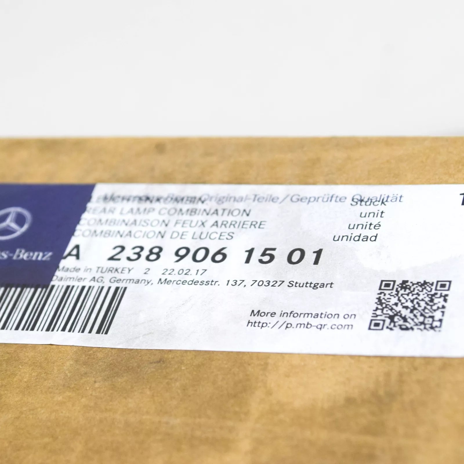 NEW MB E CABRIO A238 REAR RIGHT TAILGATE TAILLIGHT A2389061501 ORIGINAL