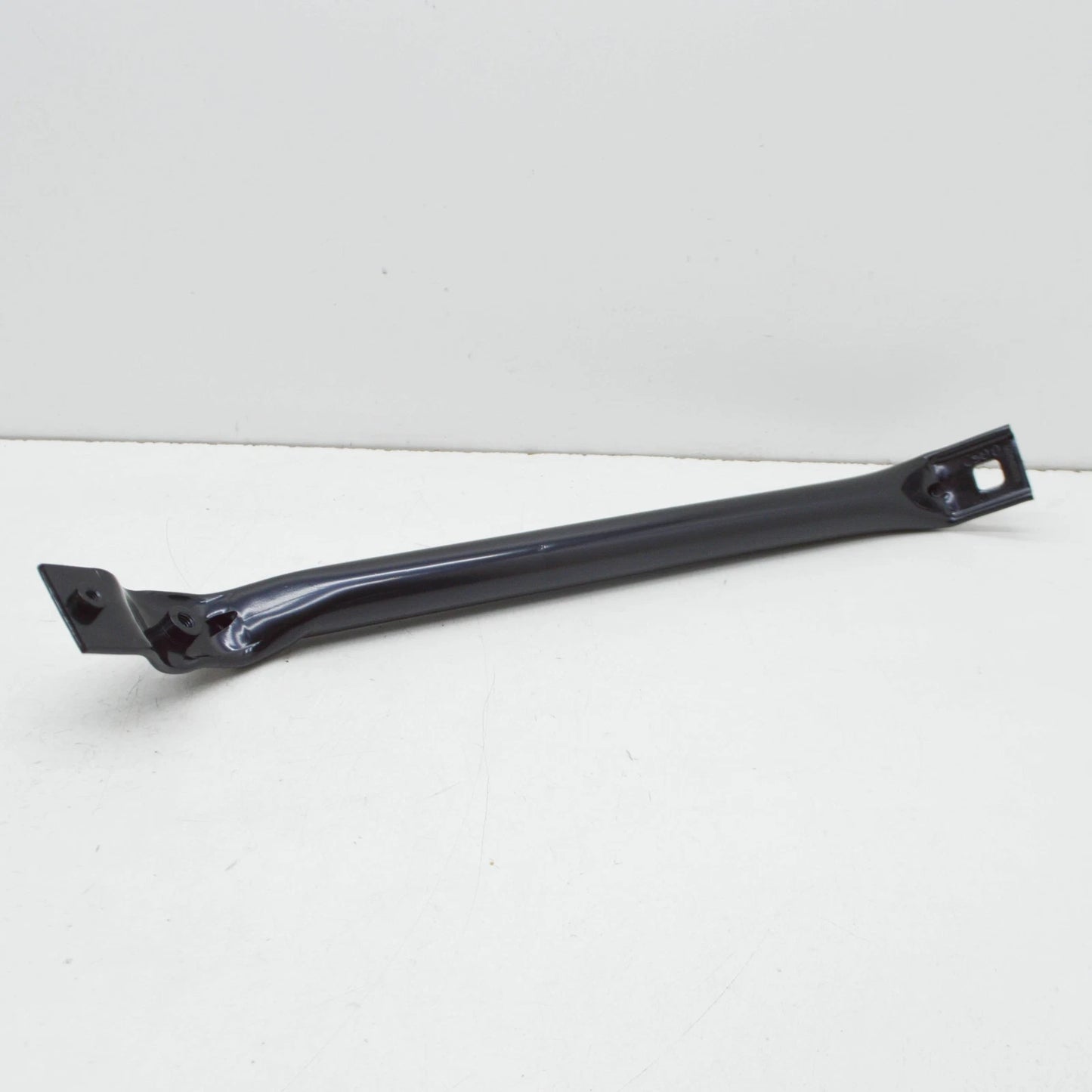 NEW BMW X5 G05 FRONT PANEL LEFT LOWER SUPPORT BRACE 51647469801 ORIGINAL