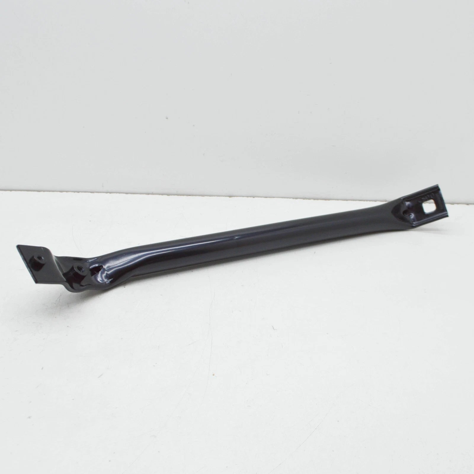 NEW BMW X5 G05 FRONT PANEL LEFT LOWER SUPPORT BRACE 51647469801 ORIGINAL