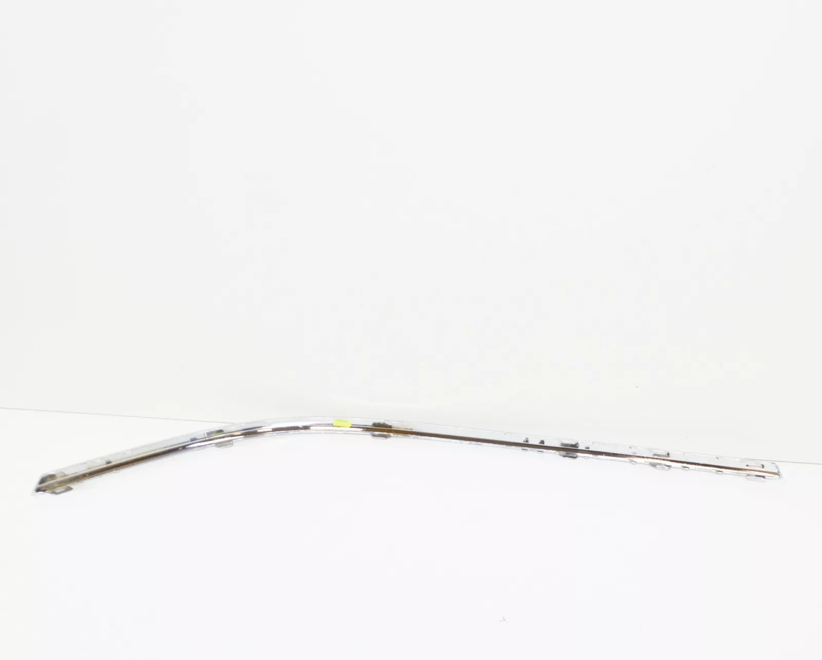 NEW VW PASSAT B6 REAR BUMPER RIGHT SIDE MOULDING TRIM 3C5807460A 2ZZ