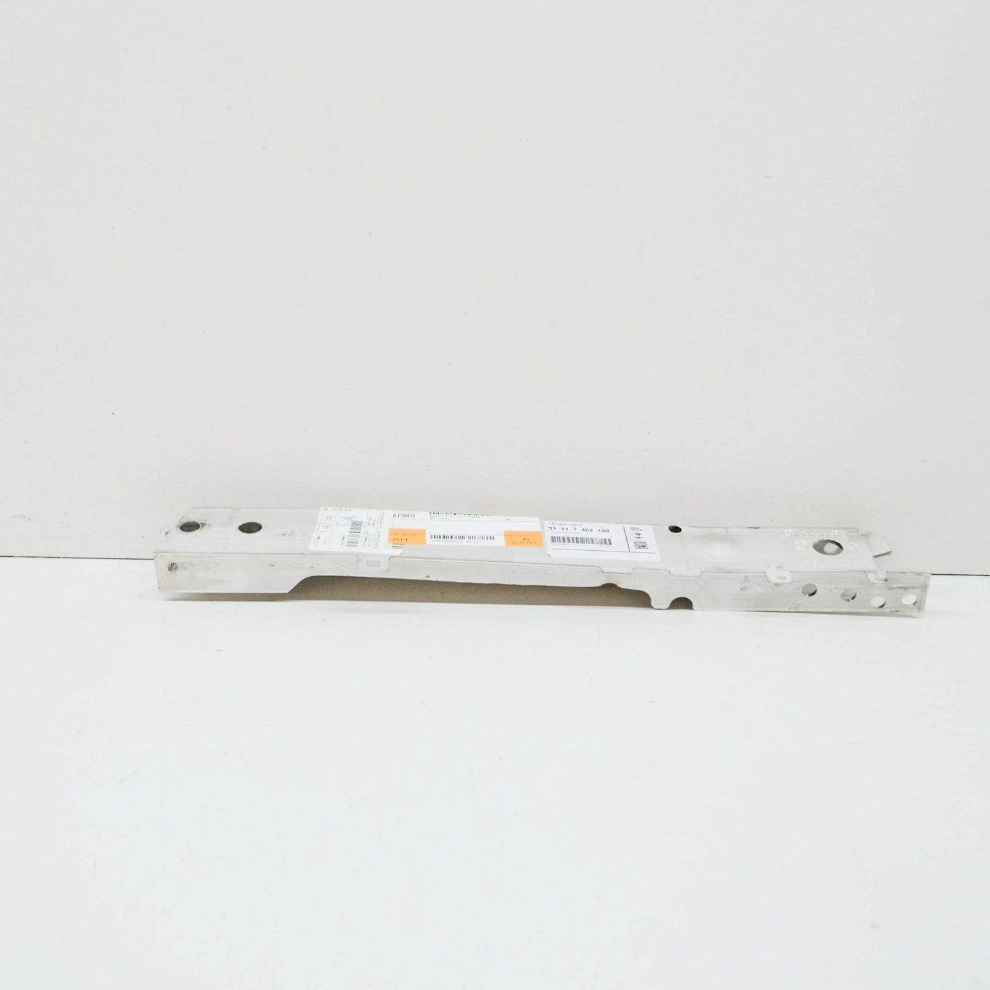 NEW BMW 1 F40 FRONT BUMPER LOWER RIGHT ADAPTER MPA AKMK 51647462140 ORIGINAL