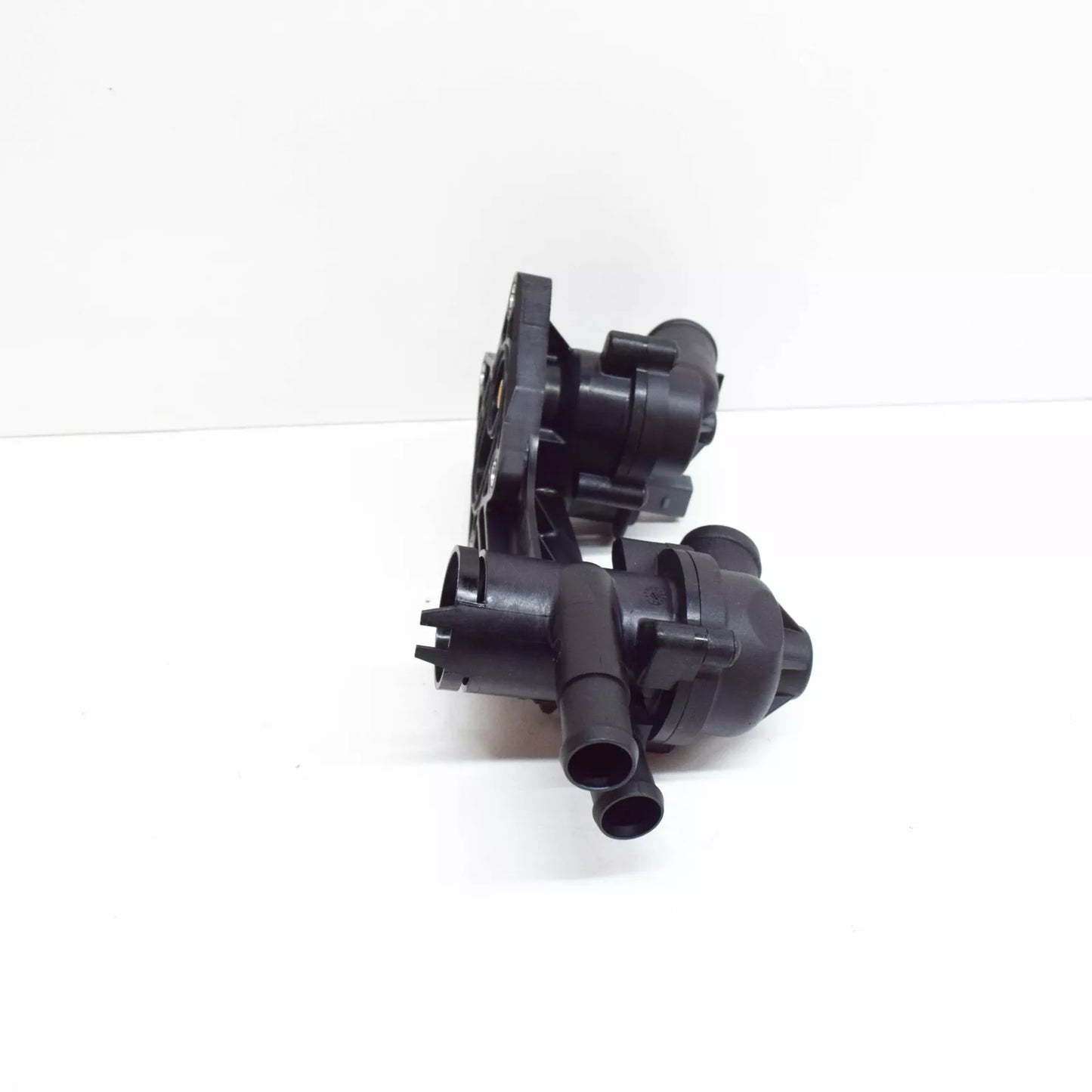 NEW AUDI A1 8X THERMOSTAT 03C121111T ORIGINAL