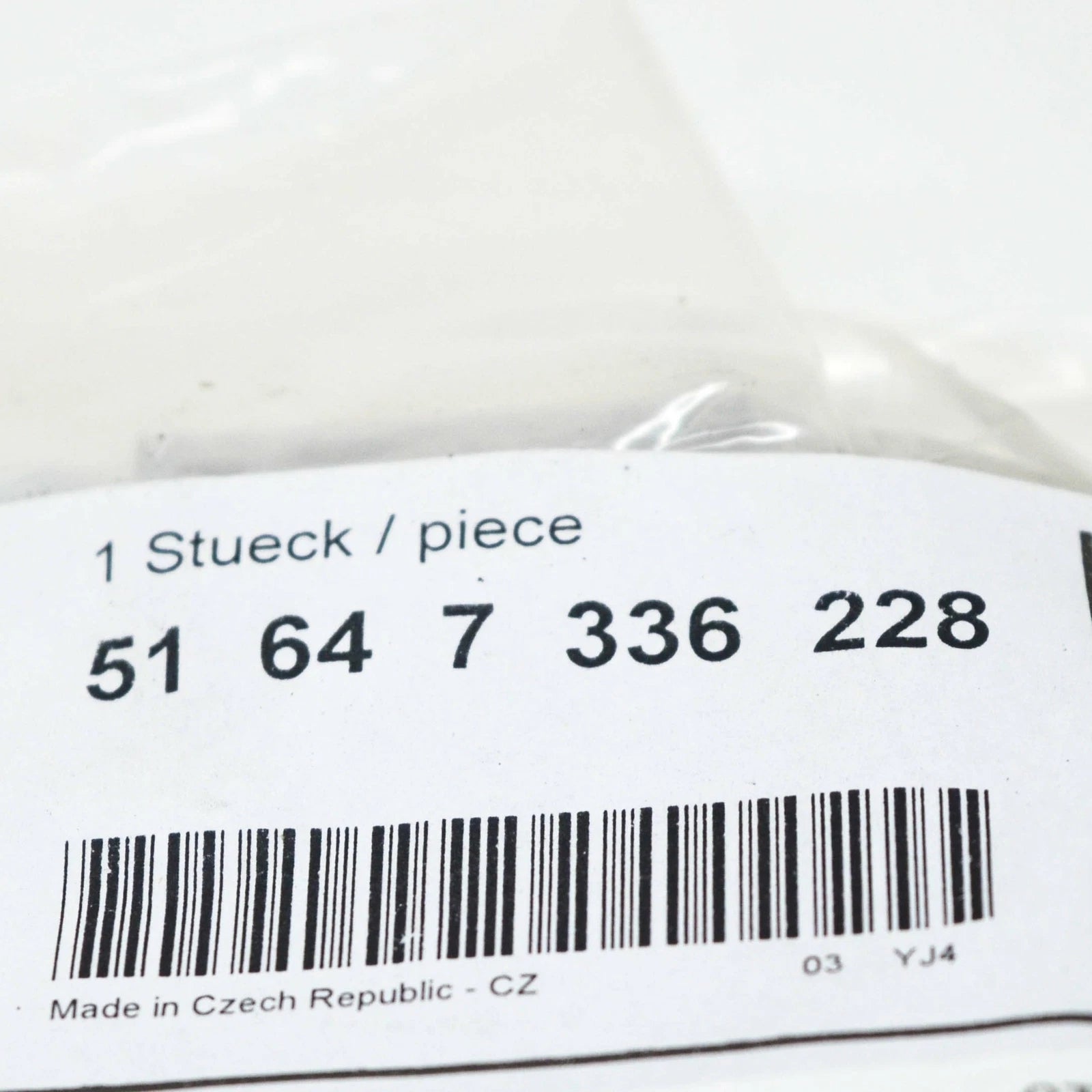 NEW BMW I8 I12 FRONT RIGHT UPPER RADIATOR HOLDER 51647336228 ORIGINAL