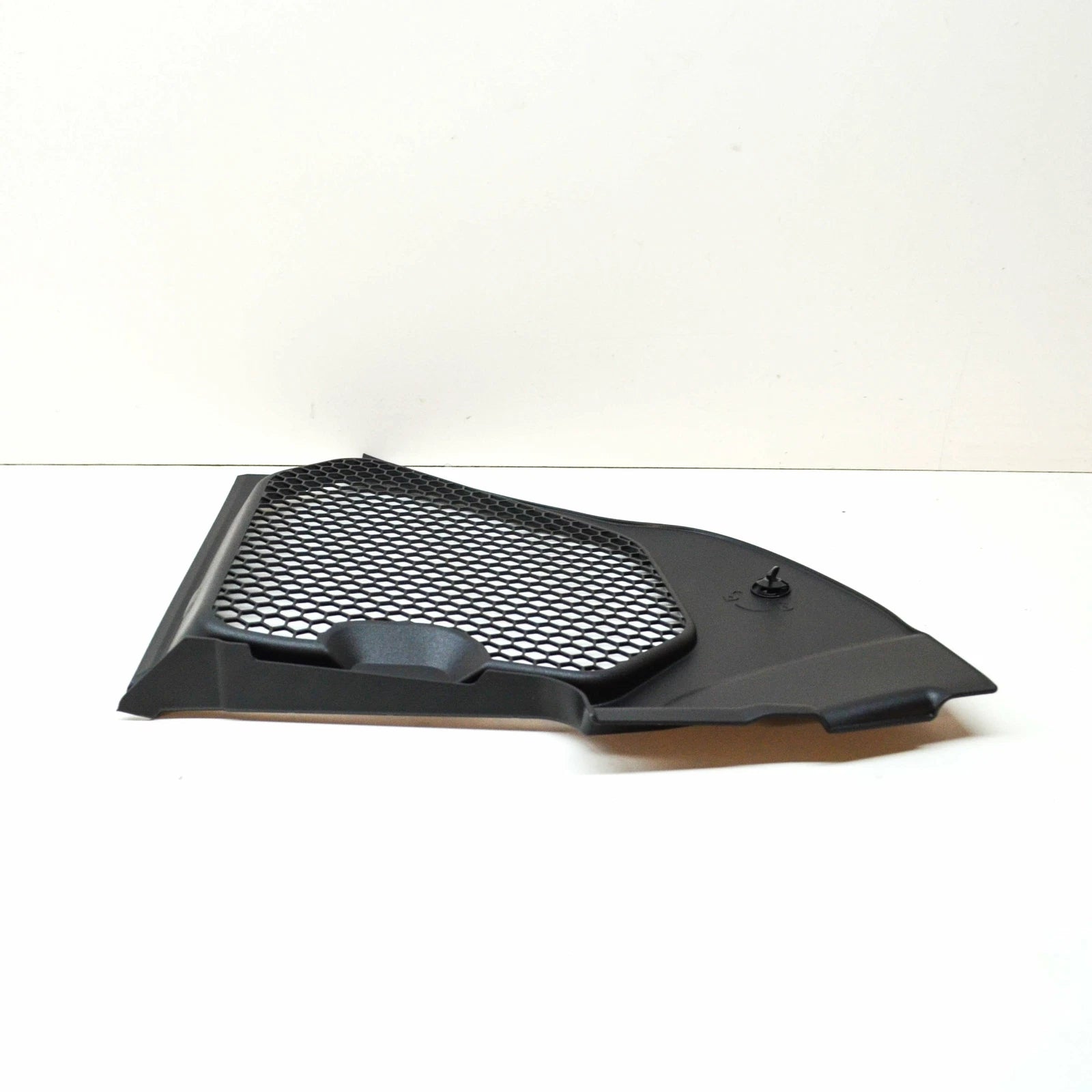 NEW BMW 7 G11 G12 FRONT OUTER WINDSHIELD COWL COVER PANEL PART 7357240 ORIGINAL