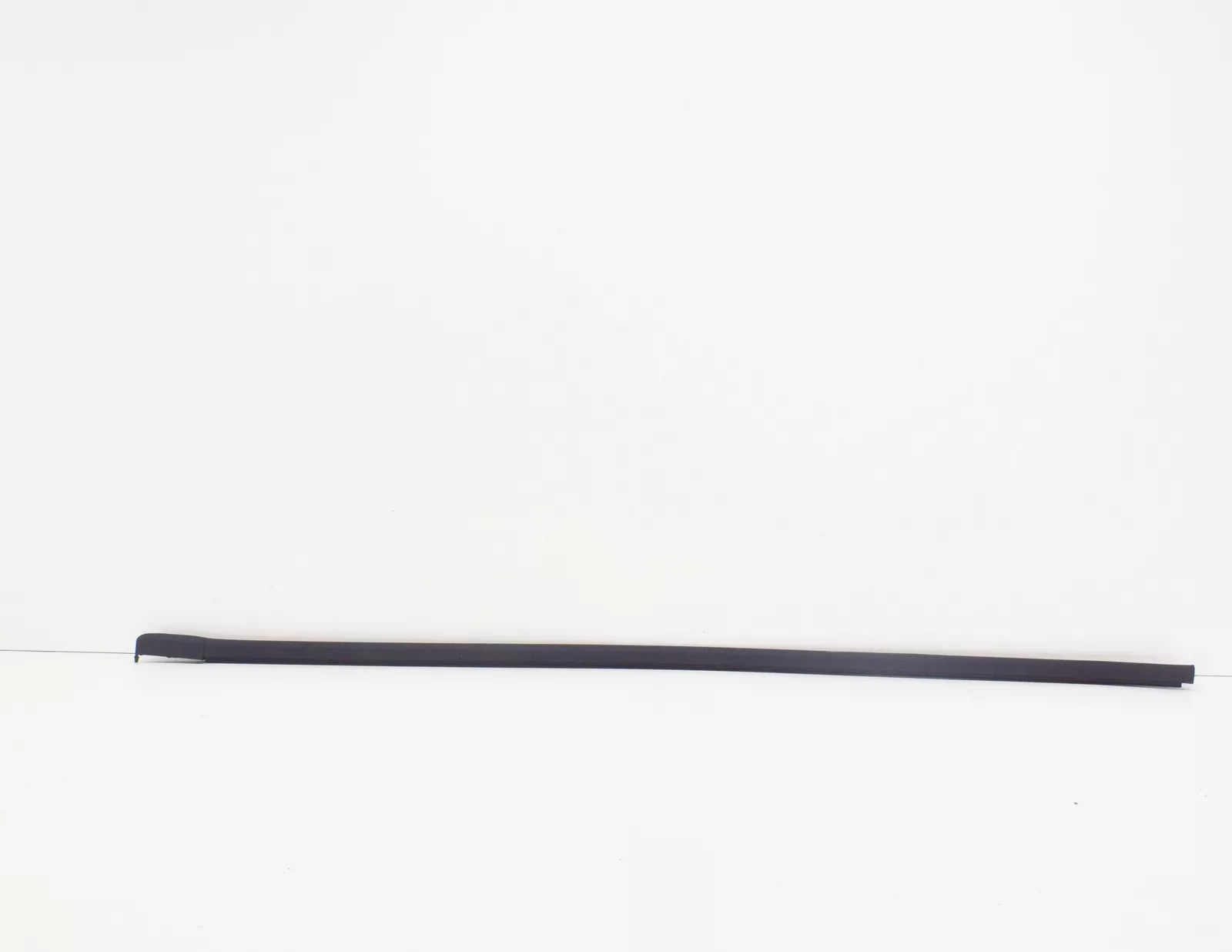 NEW MERCEDES-BENZ SL R230 RIGHT SIDE SILL SEAL A2306900298 ORIGINAL
