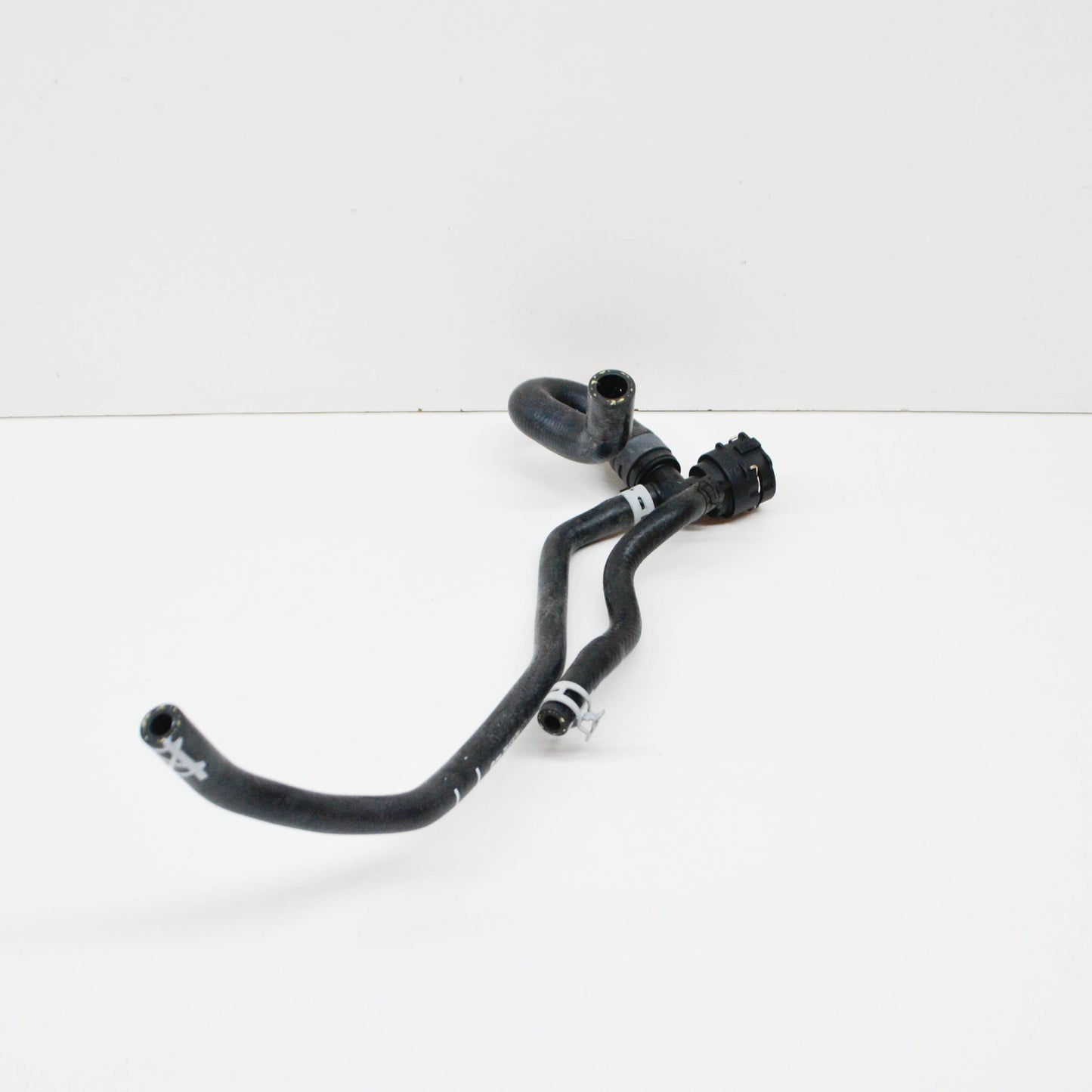 NEW AUDI Q2 GA RADIATOR WATER HOSE WITH QUICK COUPLING PIECE 5Q0122101H ORIGINAL