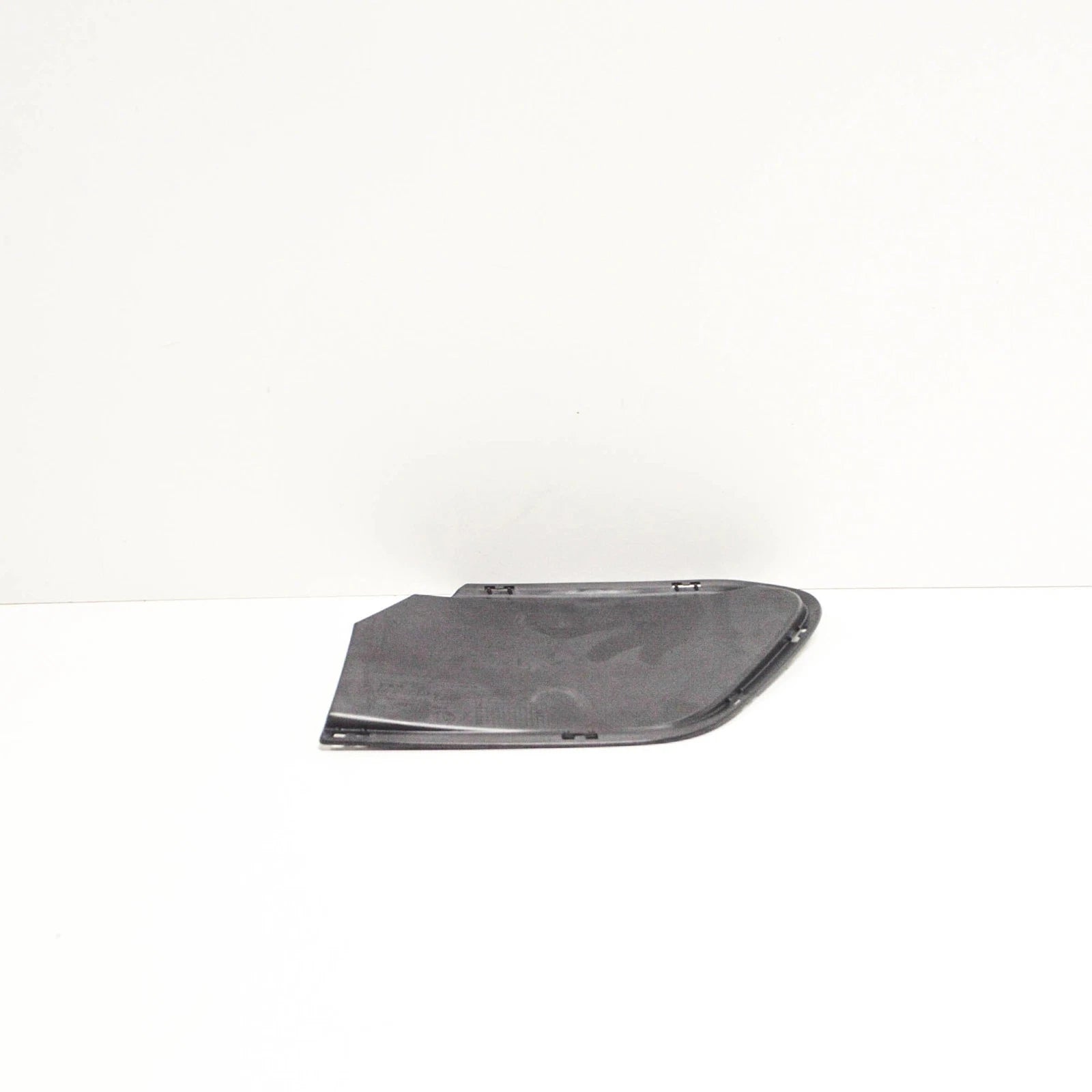 NEW BMW X1 F48 FRONT BUMPER LEFT GRILLE COVER 51117374203 ORIGINAL