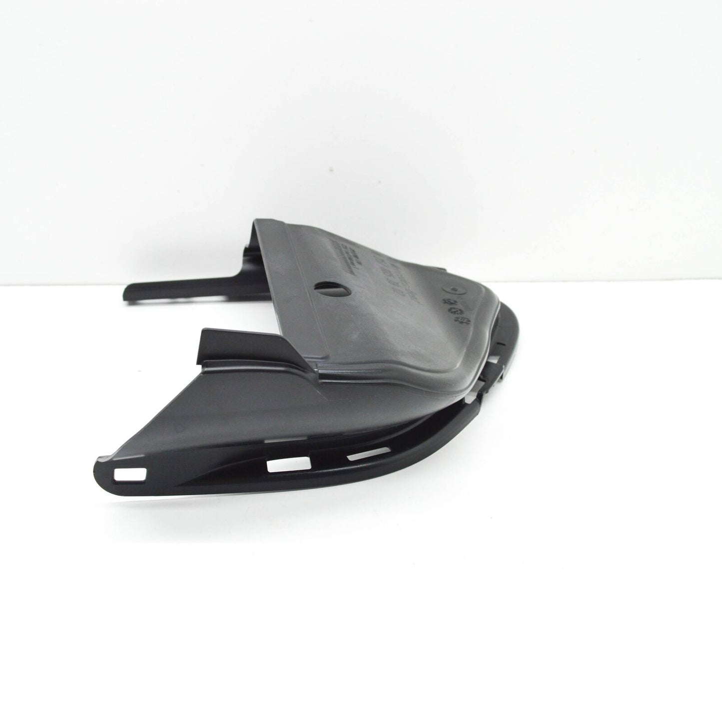 NEW MERCEDES-BENZ CLS C257 LEFT AIR DUCT SEGMENT A2578853902 ORIGINAL