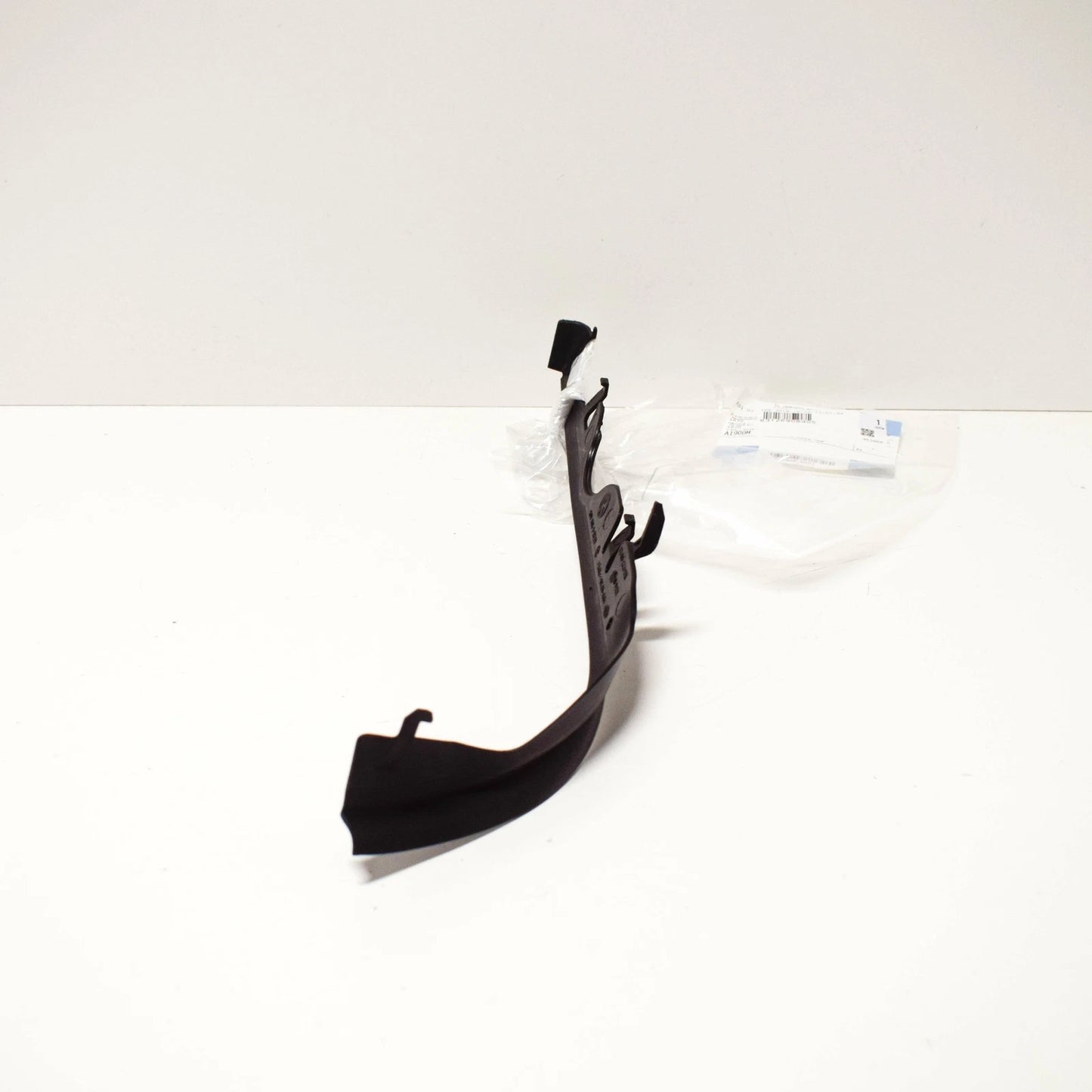 NEW BMW 5 E39 FRONT LEFT HEADLIGHT UPPER GASKET SEAL 63126908405 ORIGINAL