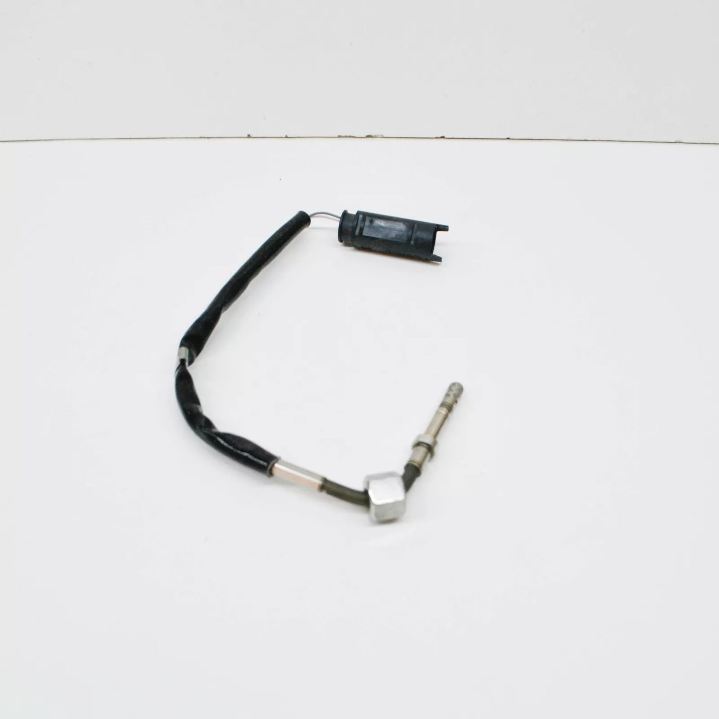 NEW BMW M5 E60 EXHAUST TEMPERATURE SENSOR 11787836452 7836452 ORIGINAL