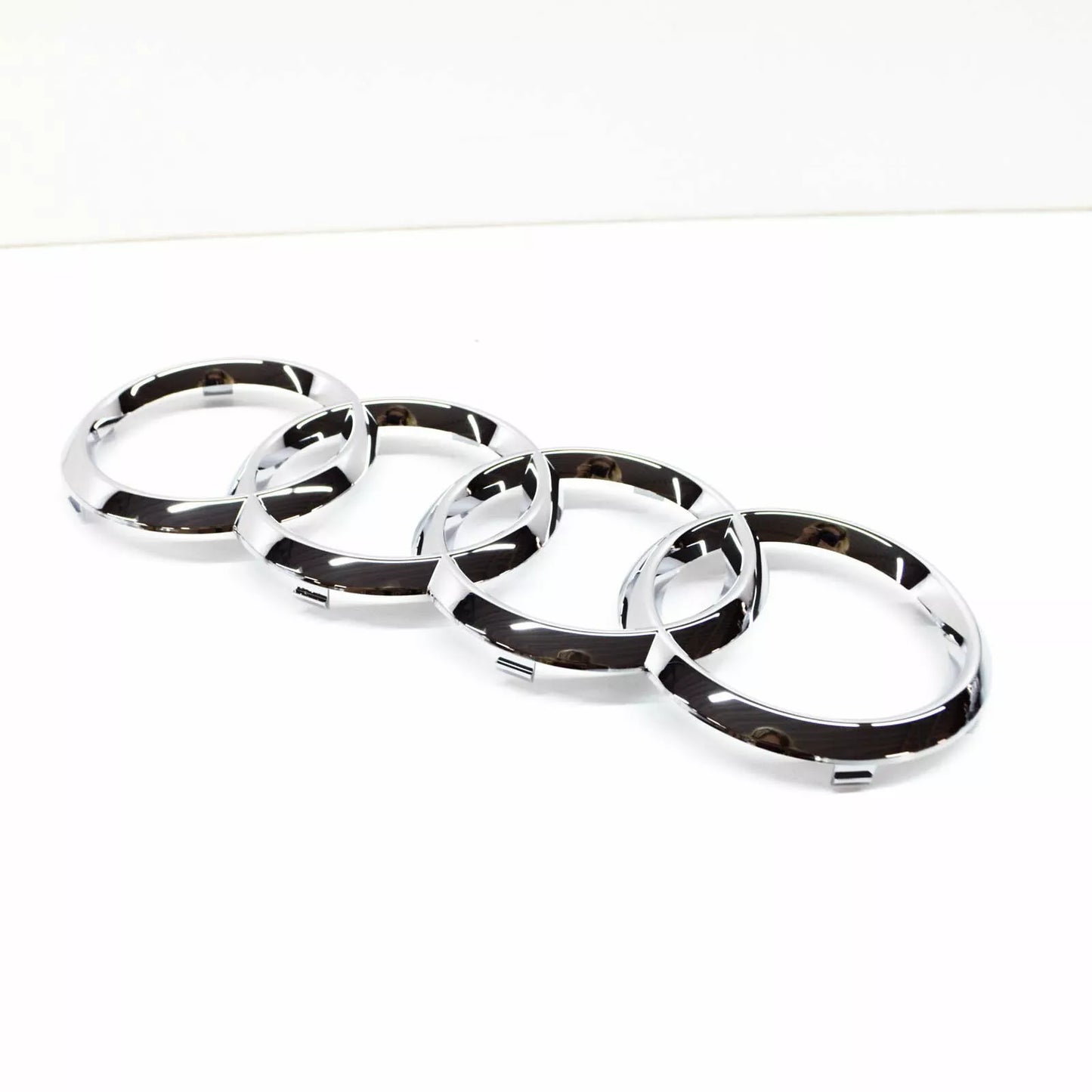 NEW AUDI A6 C7 FRONT GRILL BADGE EMBLEM 4H0853605B2ZZ 2014