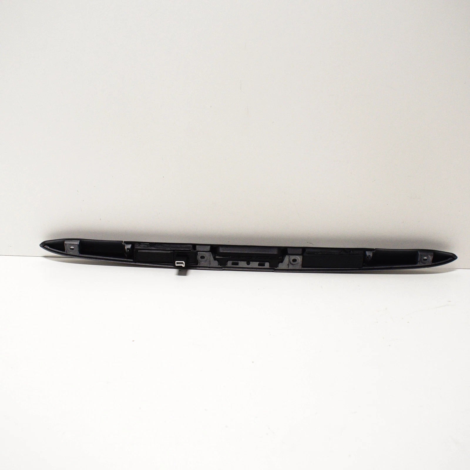 NEW BMW X5 E53 TAILGATE TRUNK LID HANDLE 51137170674 7170674 ORIGINAL