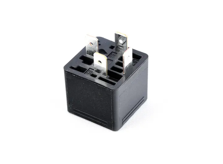 NEW MERCEDES-BENZ G W463 AIR PUMP RELAY A0025420619 ORIGINAL