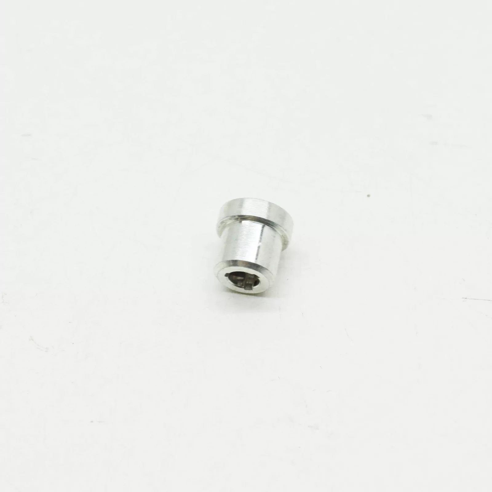 NEW BMW 1 E81 ENGINE BLOCK INJECTION VALVE 11117506546 ORIGINAL