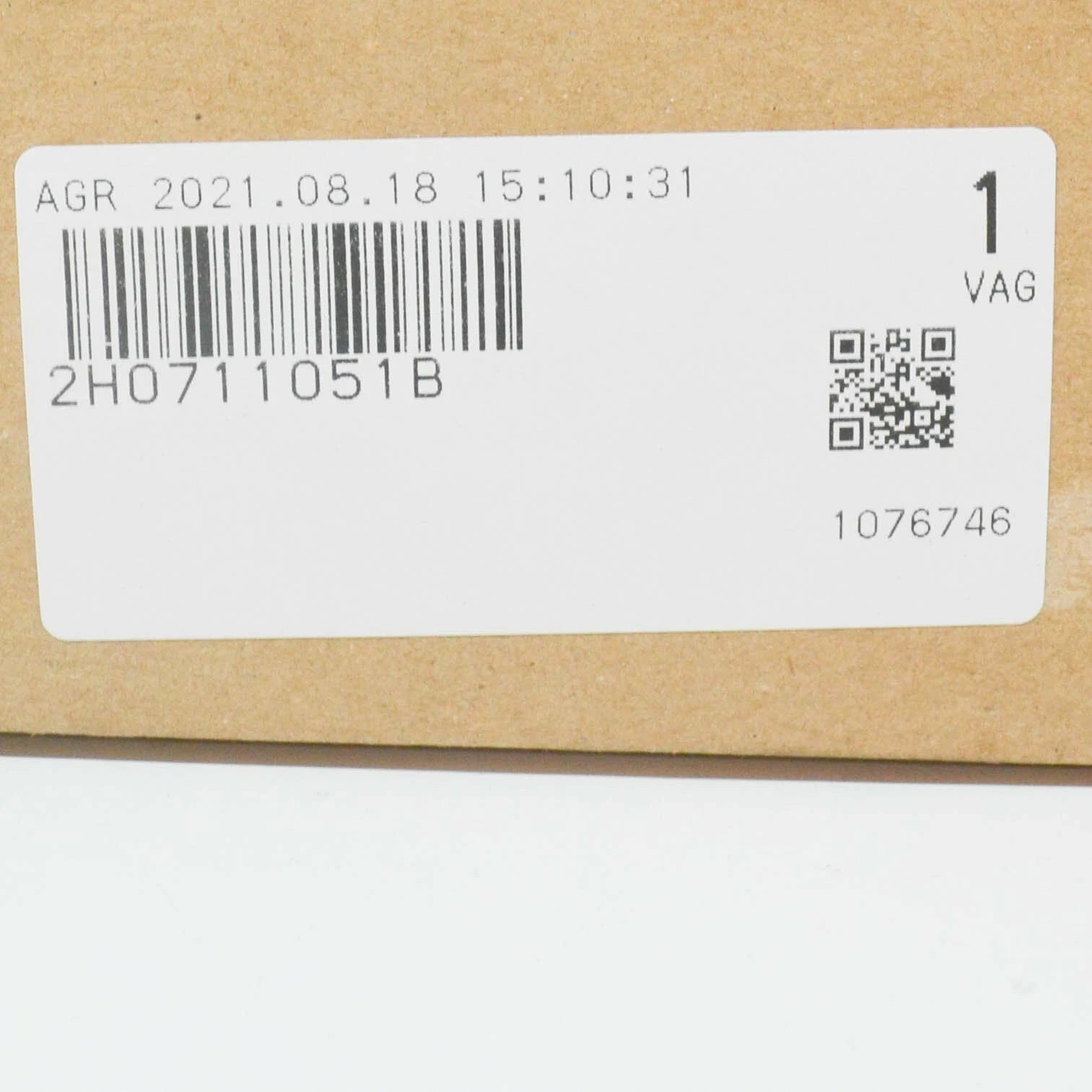 NEW VOLKSWAGEN AMAROK FRONT GEARSHIFT LEVER 2H0711051B