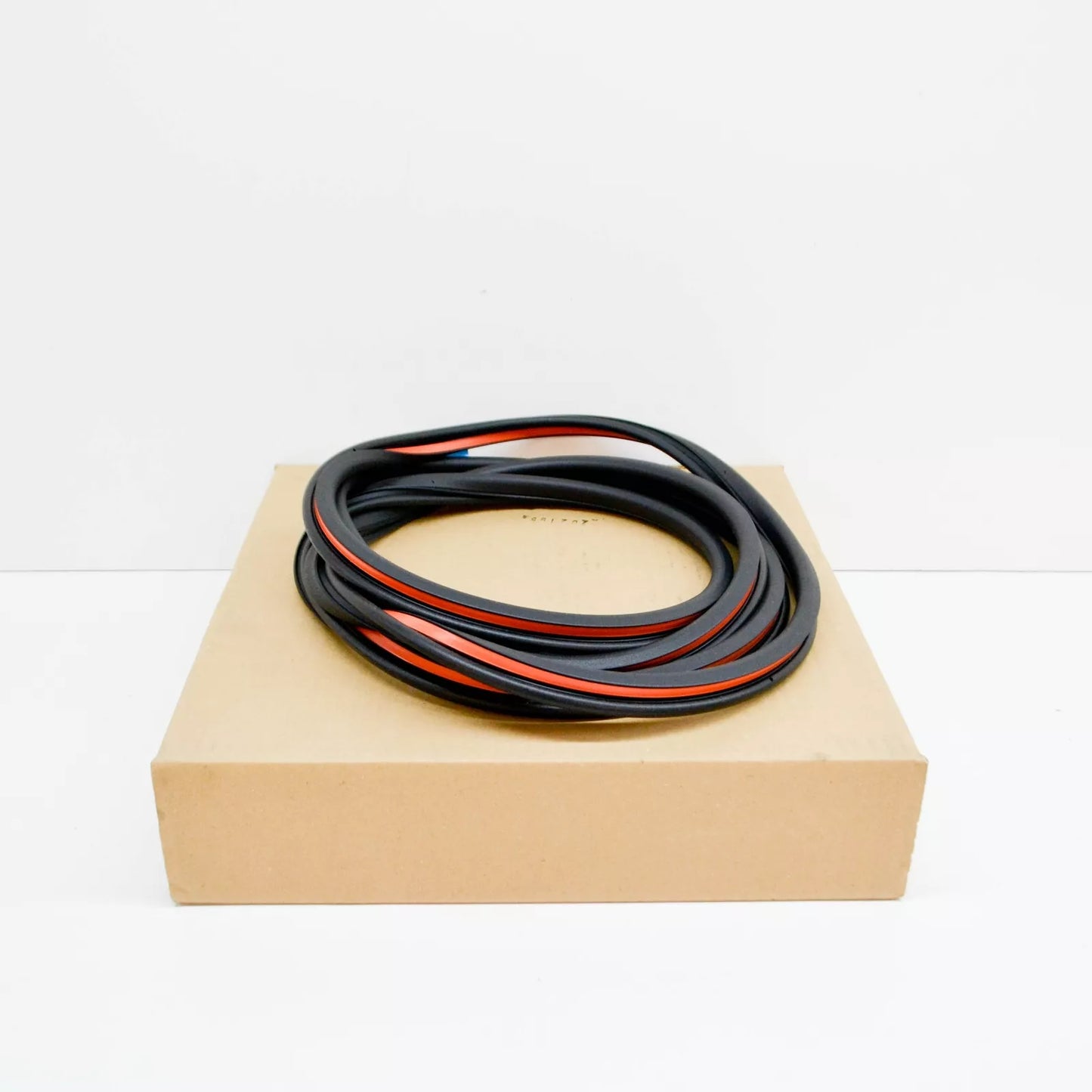 NEW AUDI A4 AVANT B9 SUNROOF FRAME OUTER SEAL 8W9877459 ORIGINAL