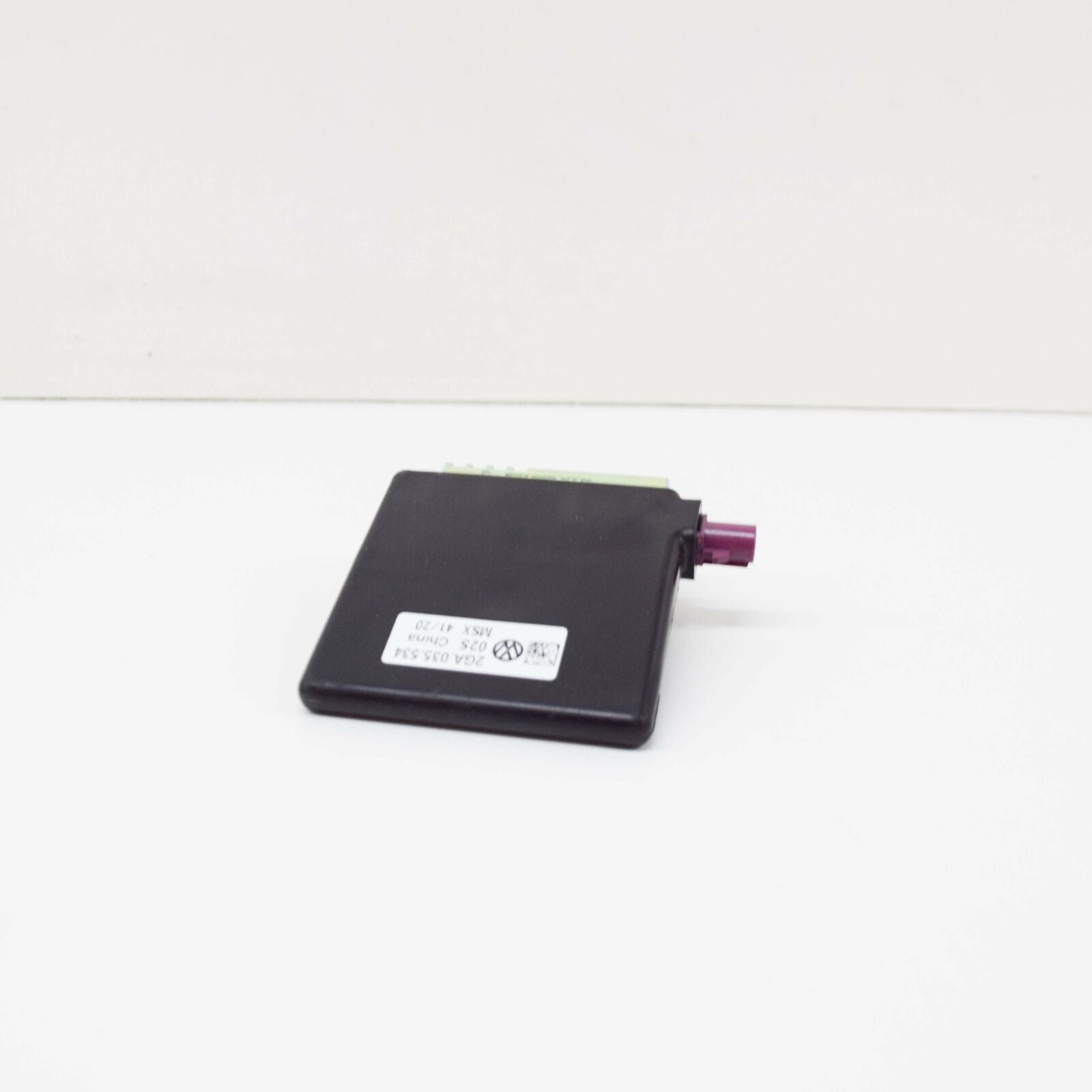 NEW VOLKSWAGEN TOUAREG MK3 CR GSM AERIAL 2GA035534 ORIGINAL