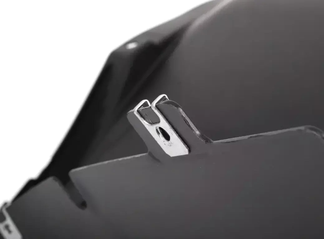 NEW BMW 3 E90 FRONT RIGHT INNER FENDER LINING RHD 51718040102 8040102 ORIGINAL