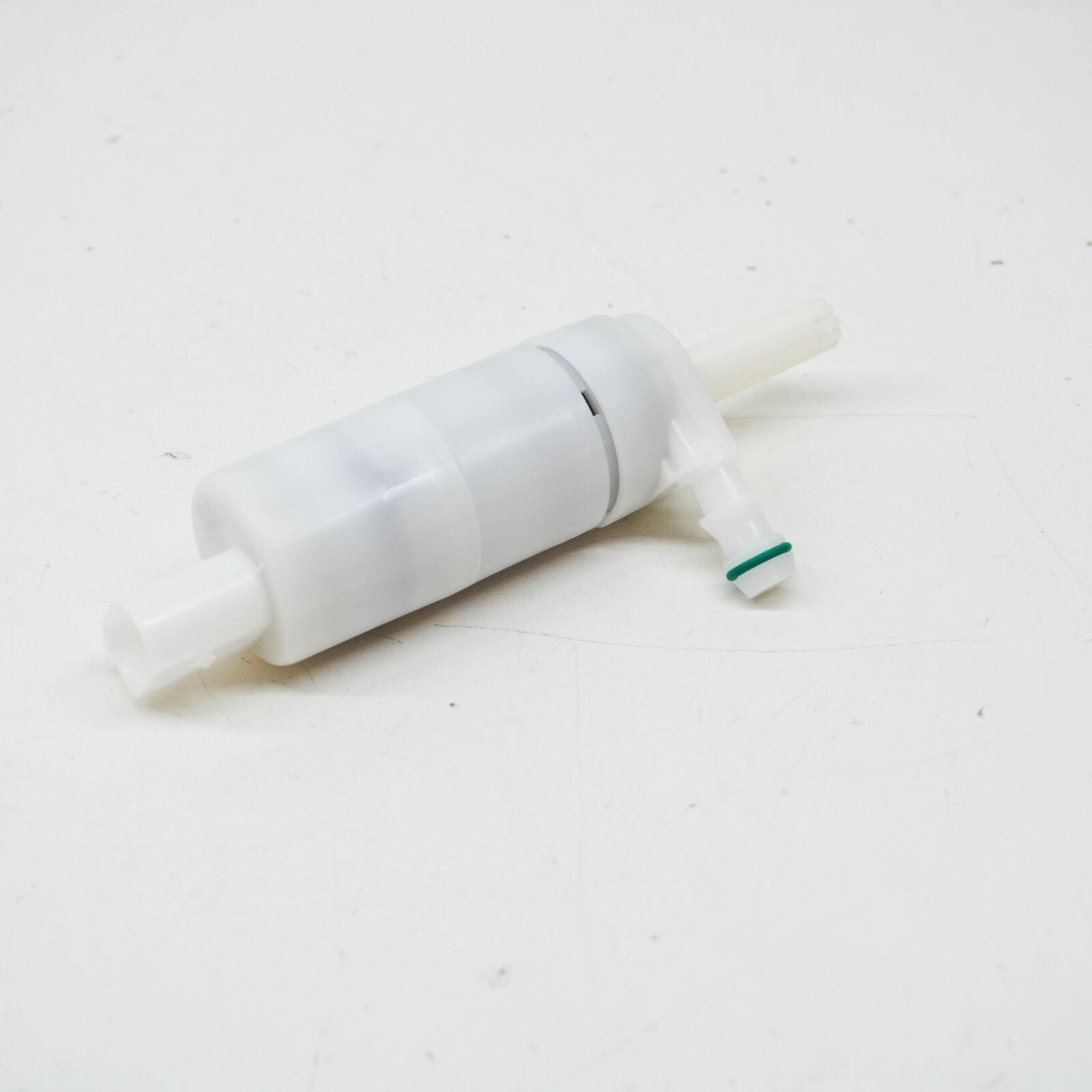 NEW MERCEDES-BENZ ML W163 HEADLAMP WASHER PUMP A2108691121 ORIGINAL