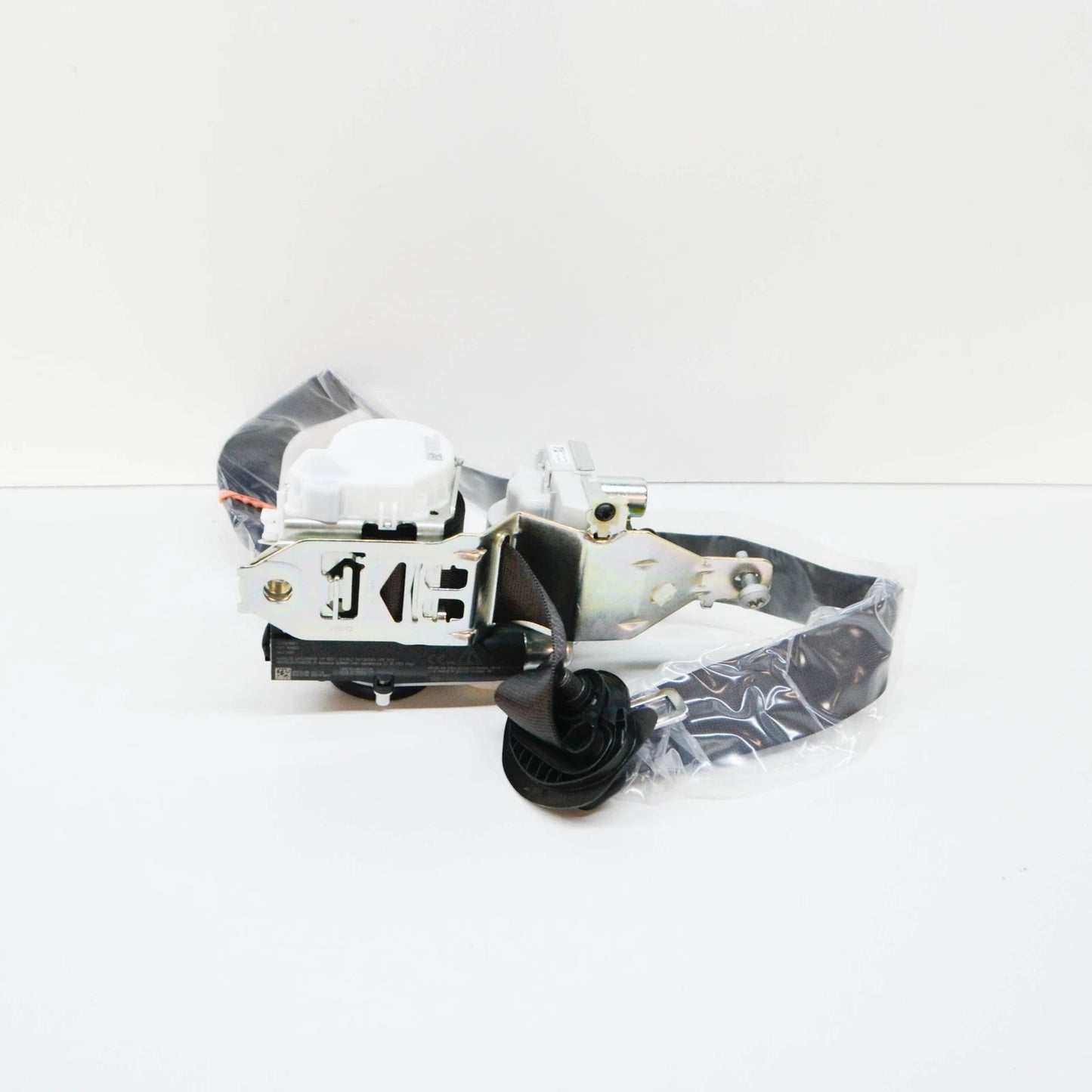 NEW MERCEDES-BENZ GLE W166 FRONT LEFT SEAT BELT A16686013008T44 ORIGINAL