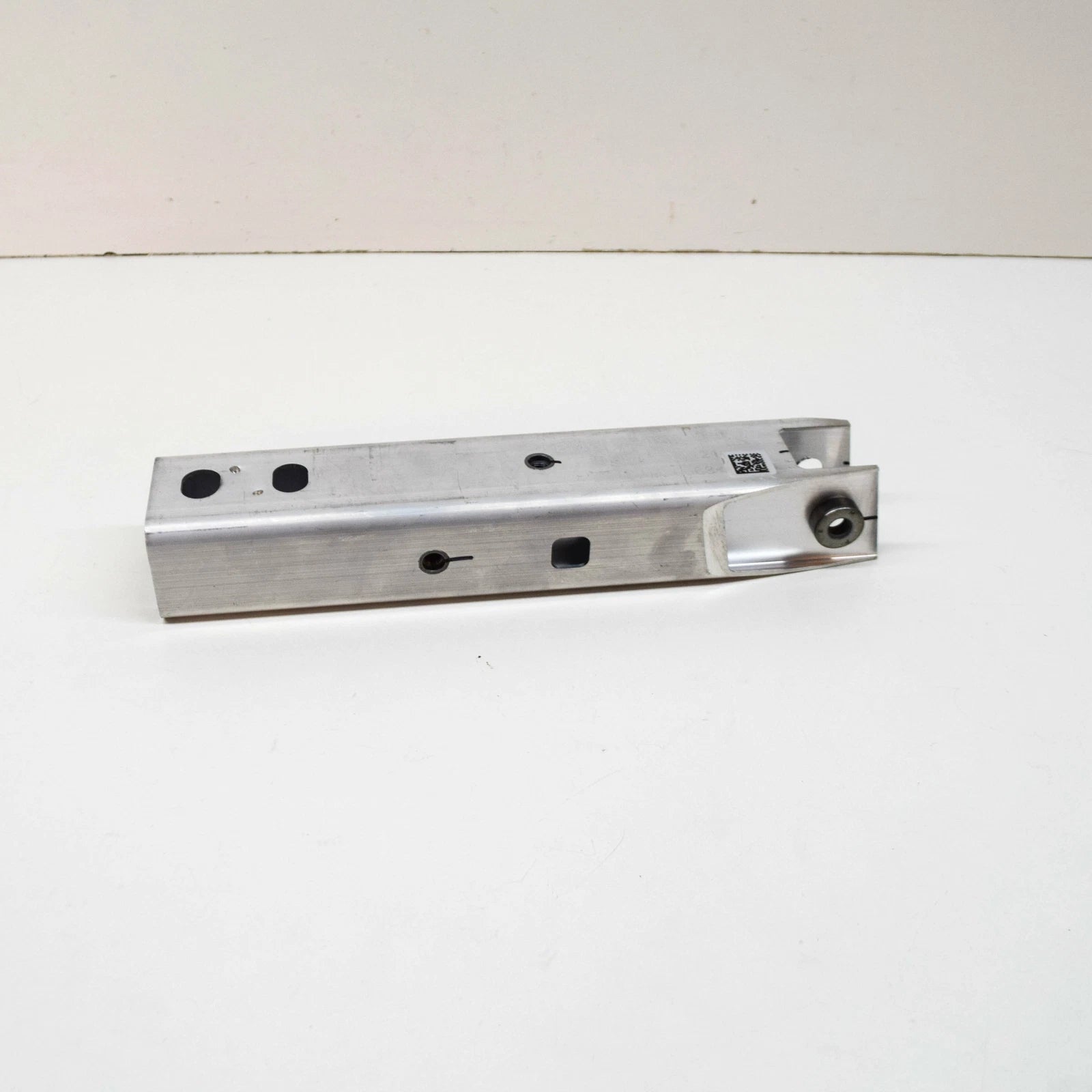 NEW BMW 3 G20 FRONT RIGHT BUMPER COVER SUPPORT RAIL BRACKET 51117460348 ORIGINAL