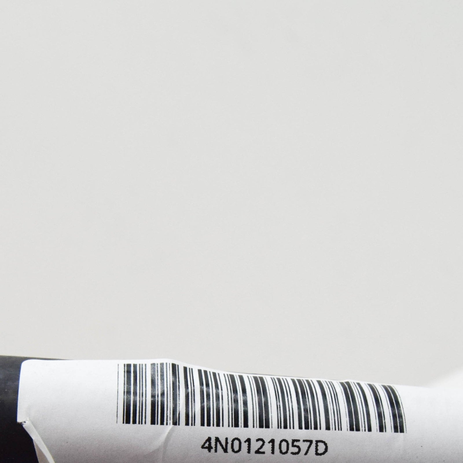 NEW AUDI A8 4N ENGINE COOLANT HOSE 4N0121057D ORIGINAL