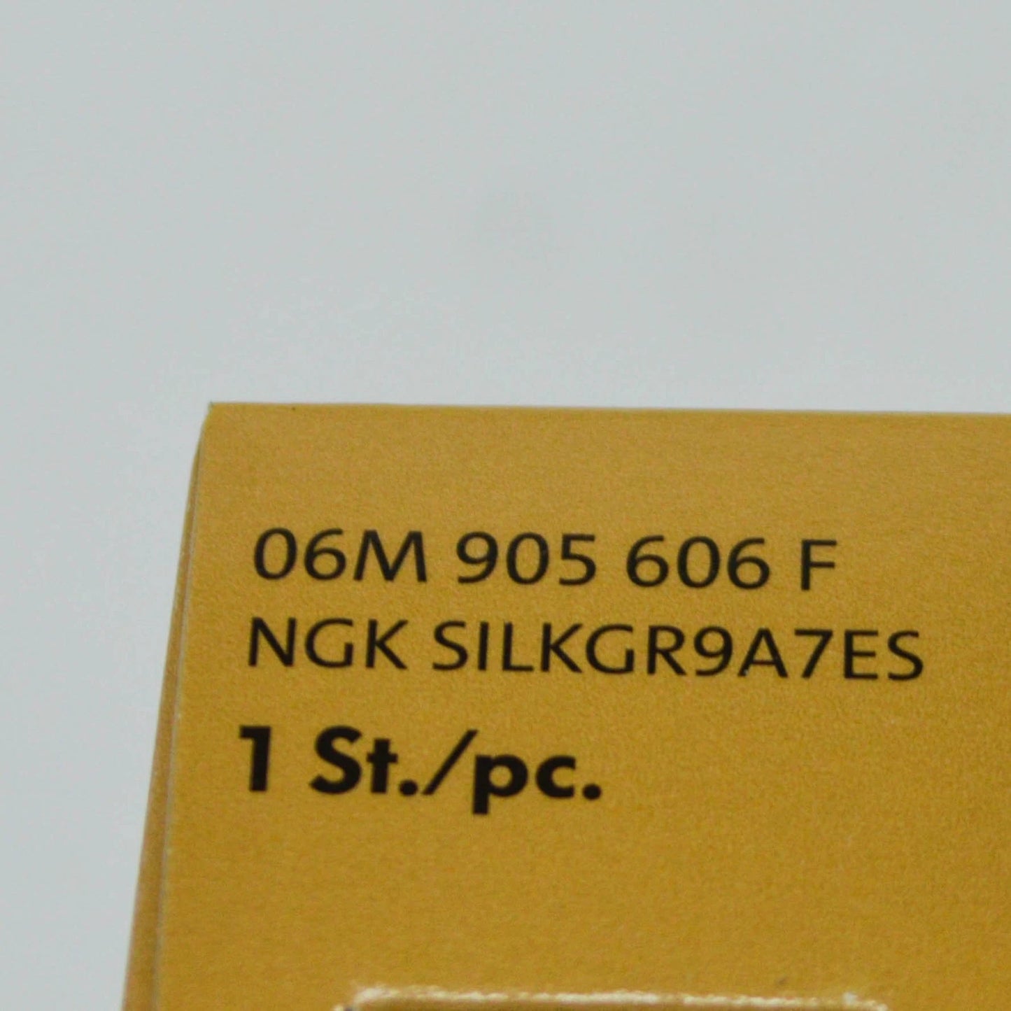 NEW AUDI A4 B9 SPARK PLUG 06M905606F